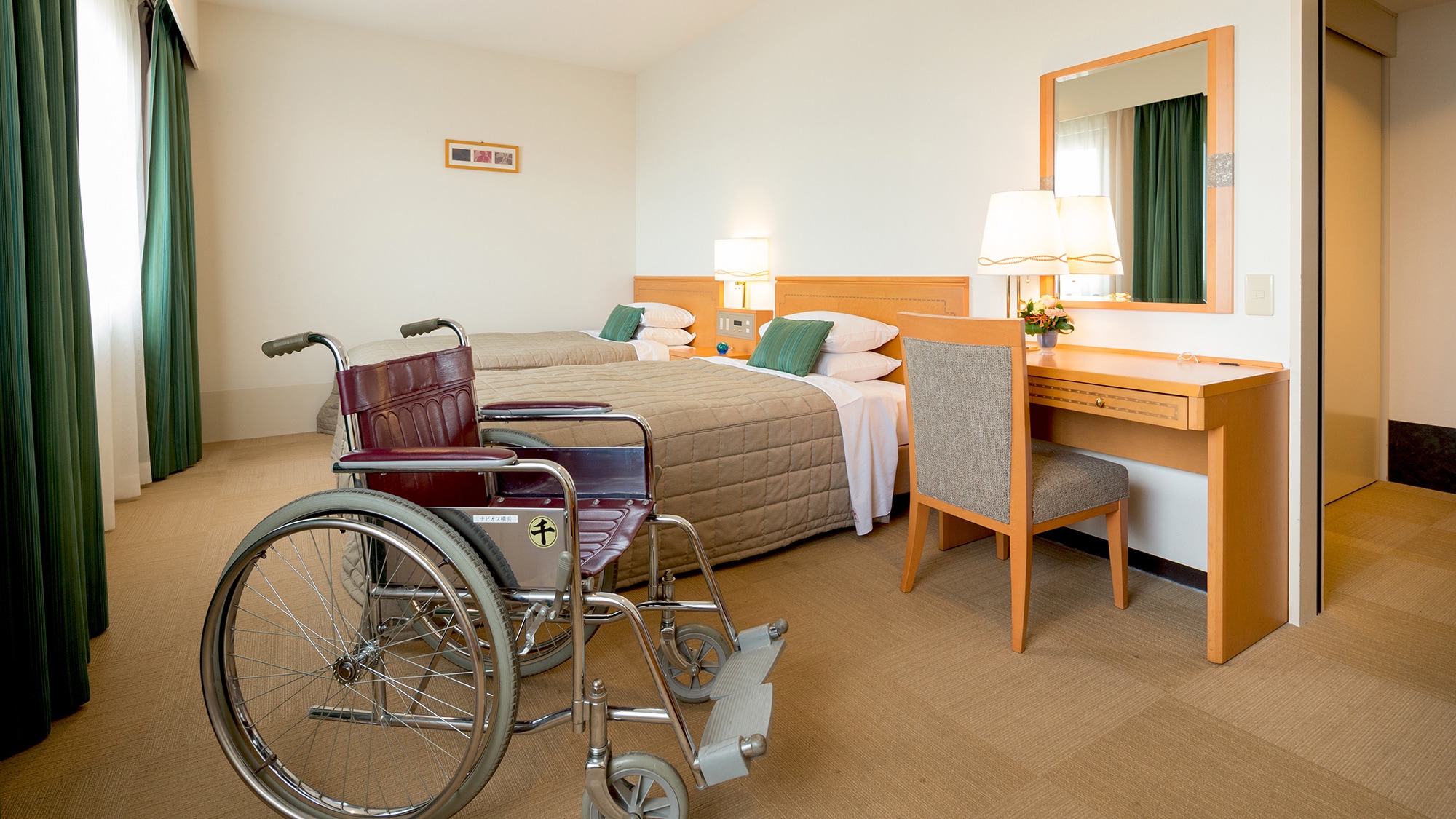 【배리어 프리 트윈】휠체어에서도 보내기 쉬운 넓이와 높이의 설계입니다.