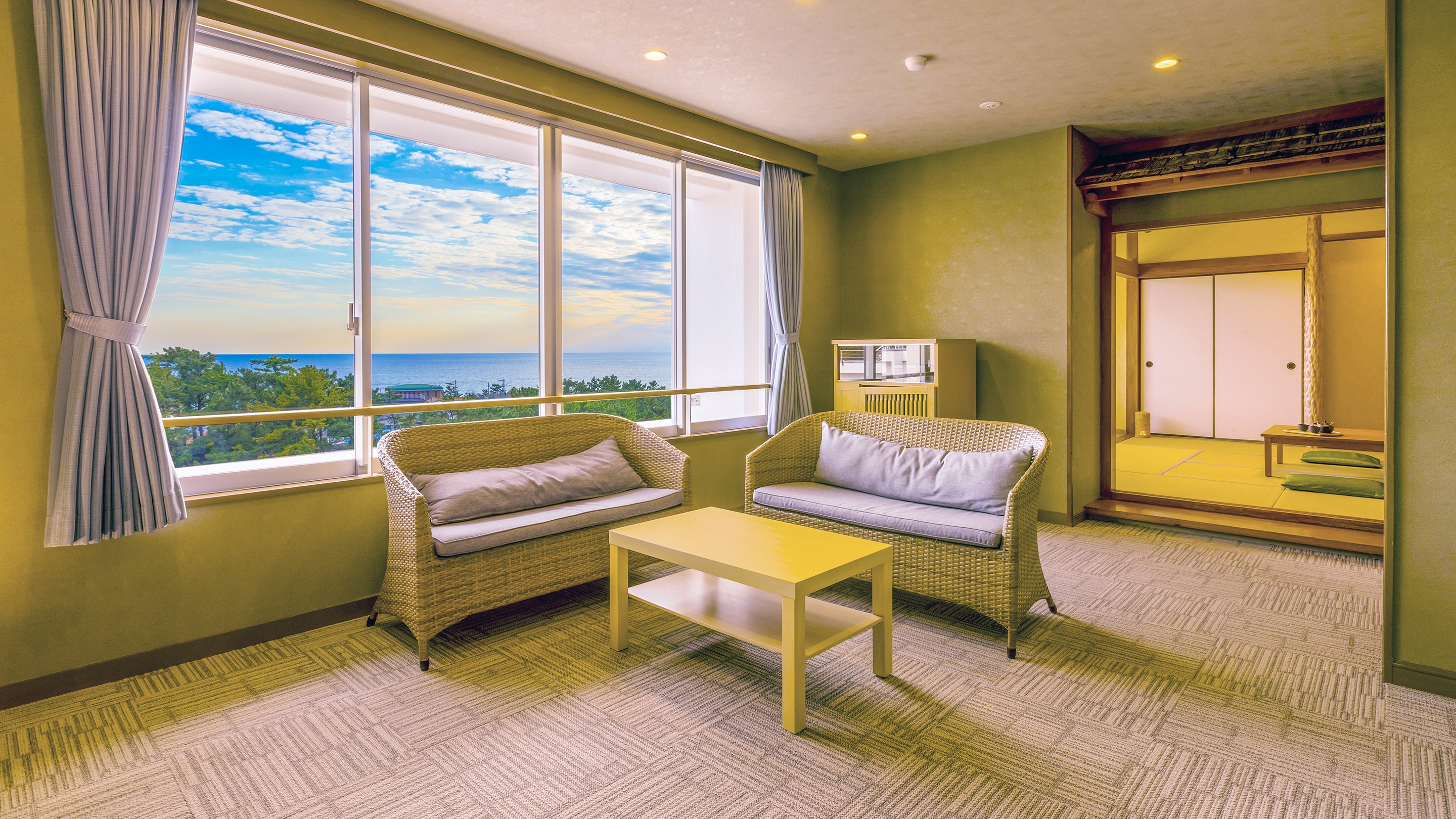 Junior Suite Japanese-Western Twin Room *Example of a guest room