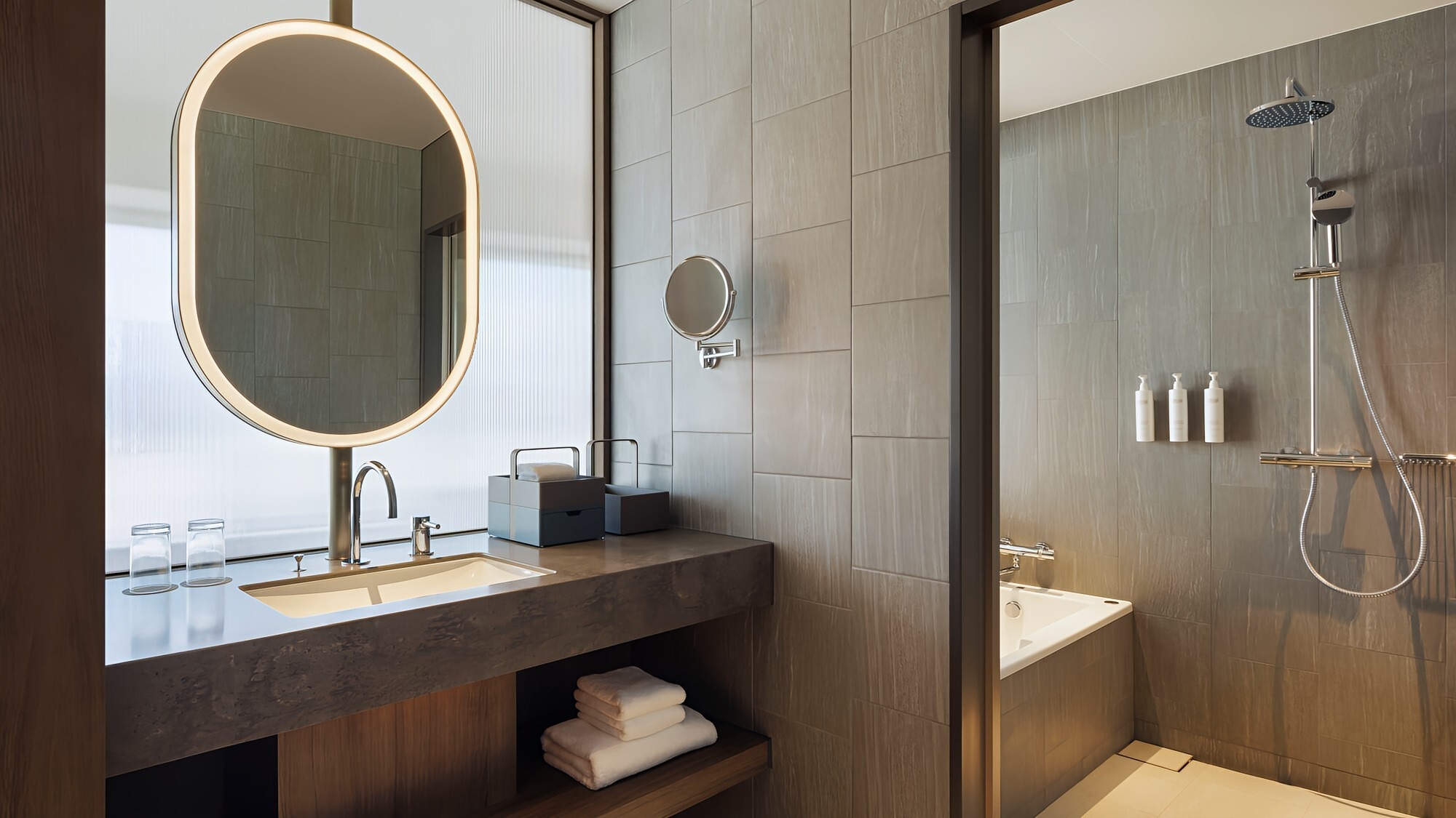 ■ Corner room/separate bathtub for a comfortable stay