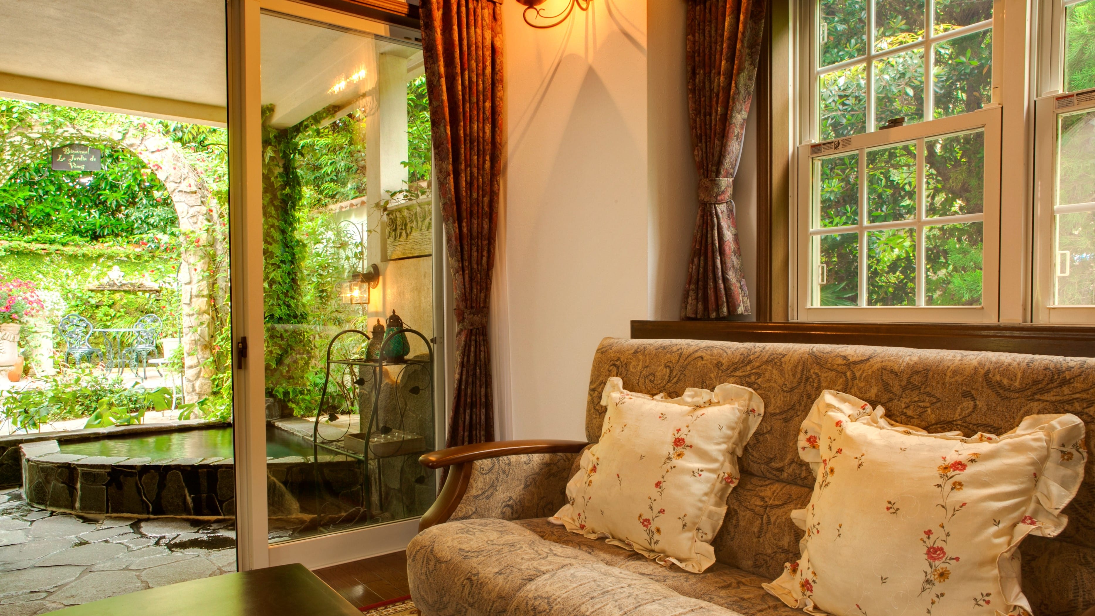 [With open-air bath] Petit Maison/Twin room with private garden