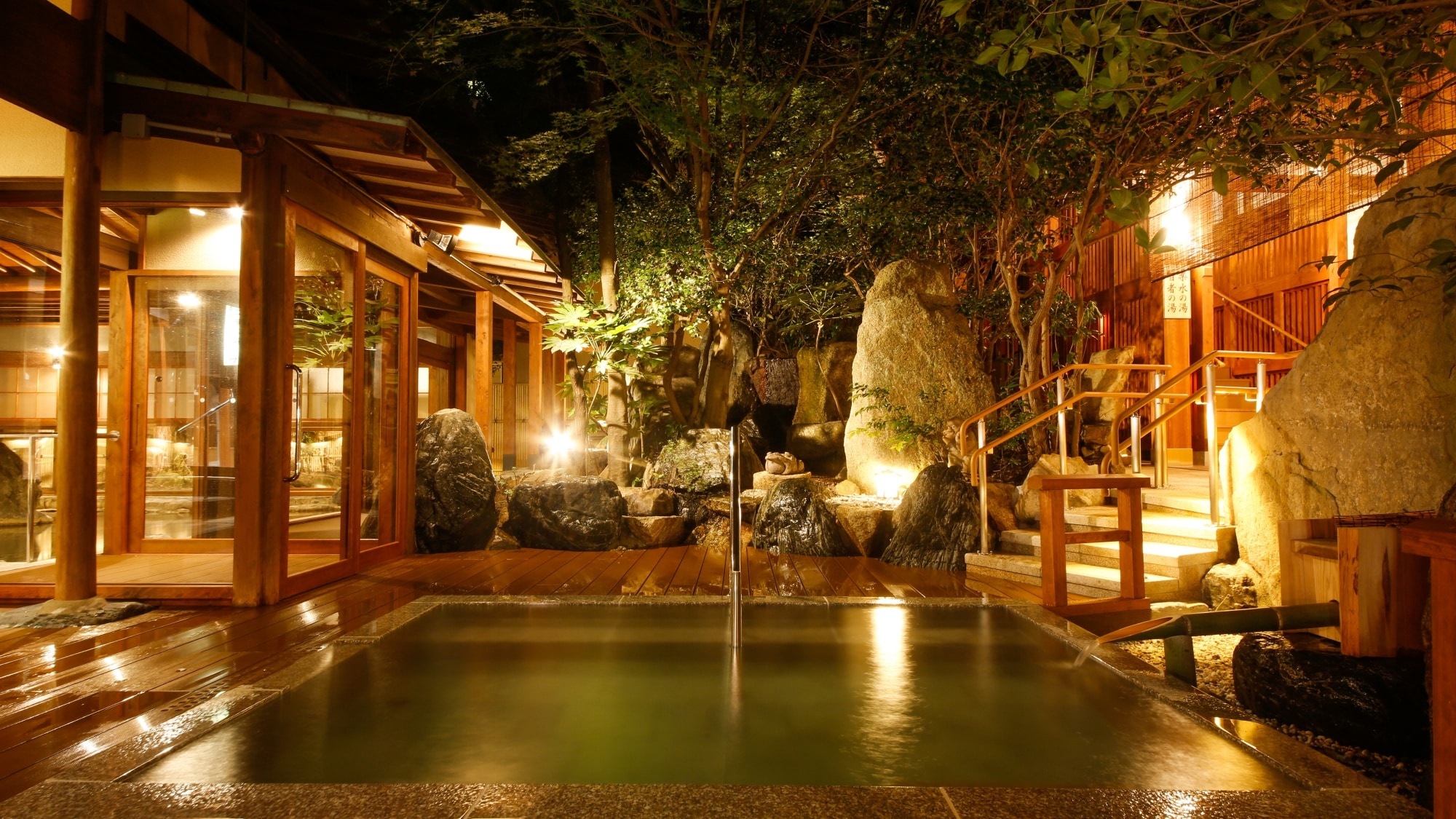■ [Pemandian Kanan] Jinja no Yu (Malam)