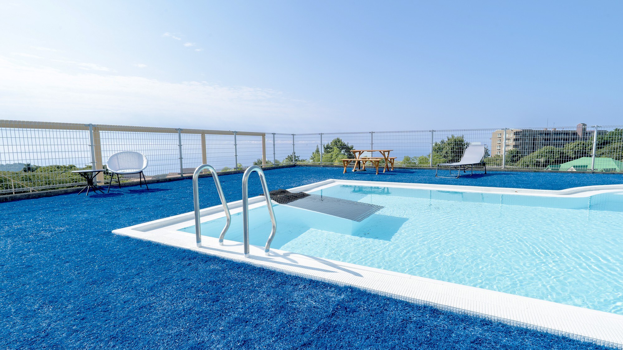 [Rooftop heated pool]