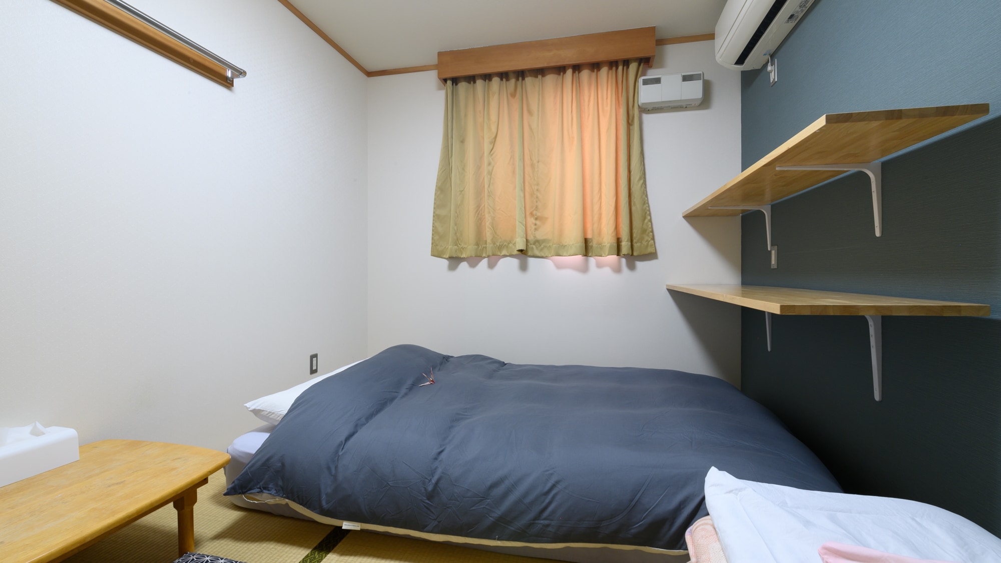 [Non-smoking] Japanese-style room for 1-3 people (shared bathroom and toilet)