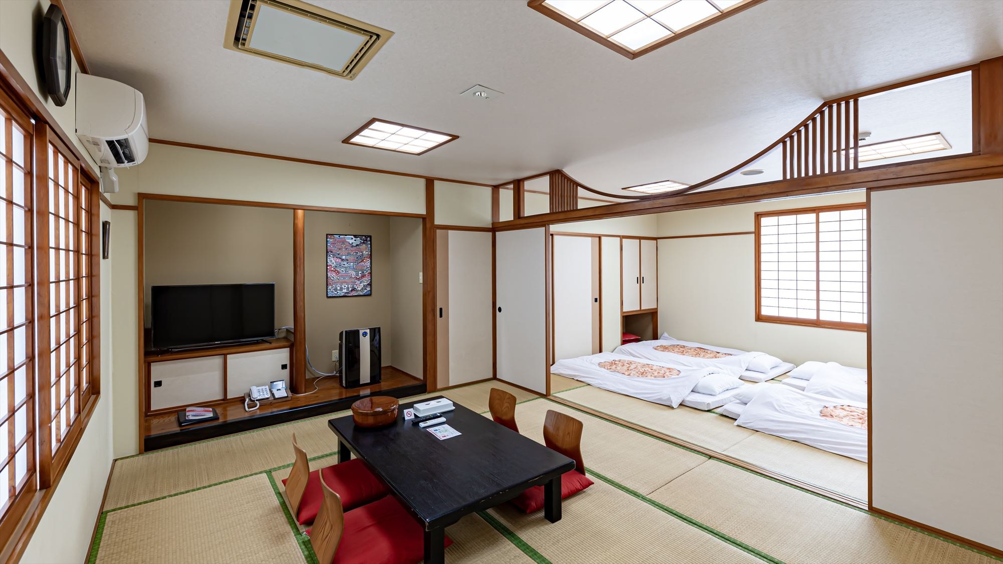 [Guest room] Japanese-style room / 50 square meters Capacity: 2 to 6 people
