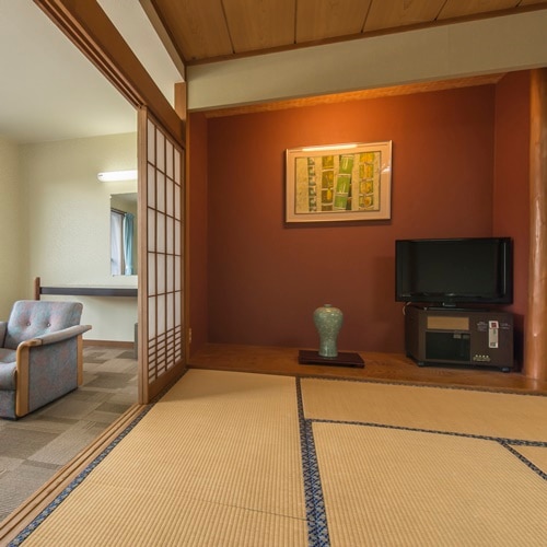 Phòng kiểu Nhật (12 chiếu tatami) + hiên rộng