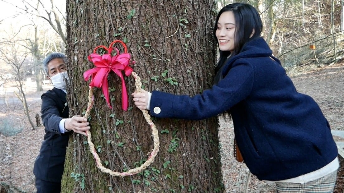 Praying for children: "Sacred Tree of Suitengu Shrine"