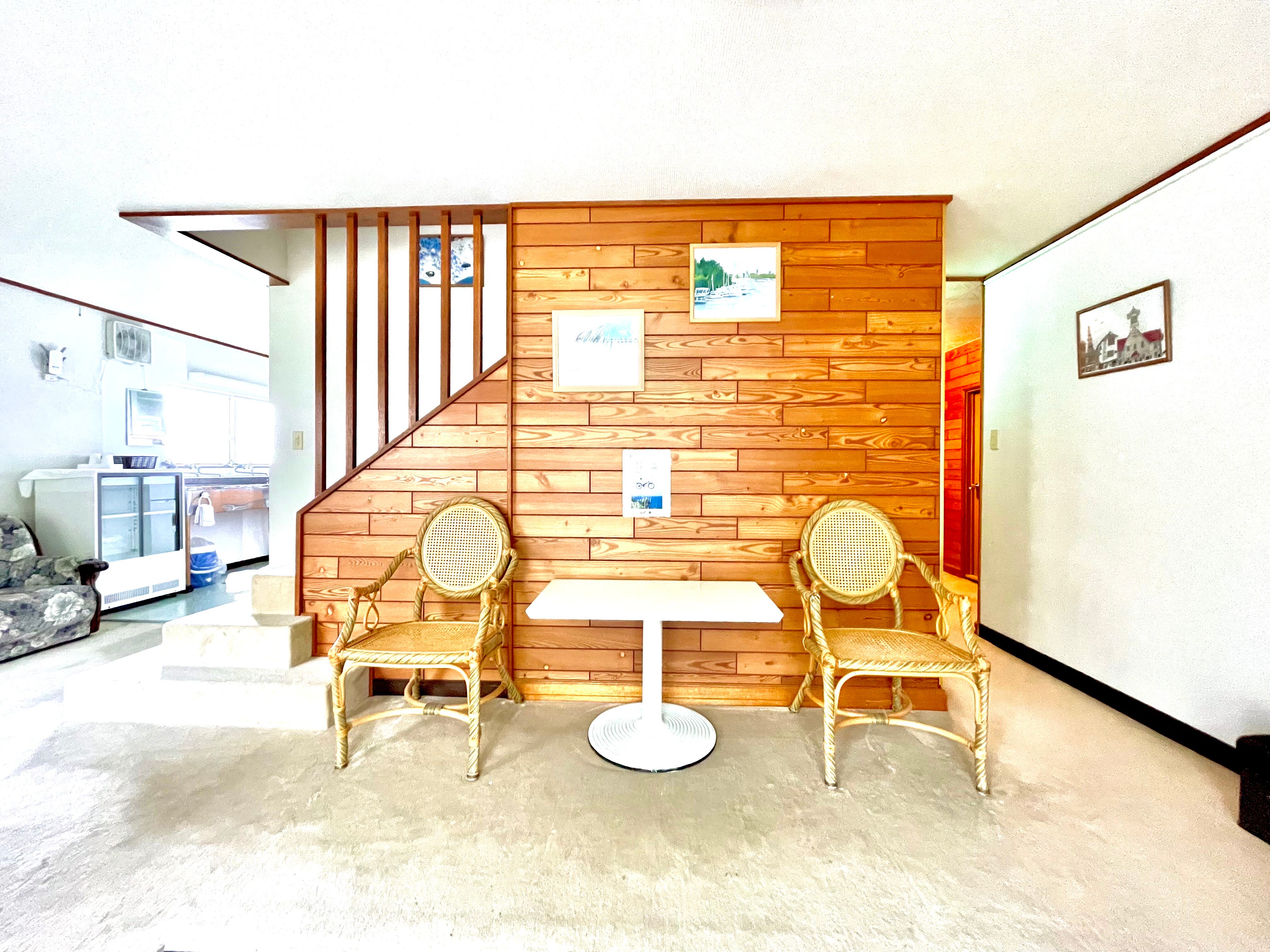 Annex entrance