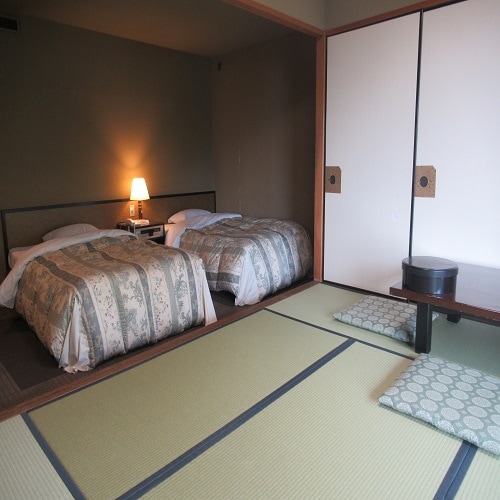 Main building [Japanese and Western rooms] Wi-fi available