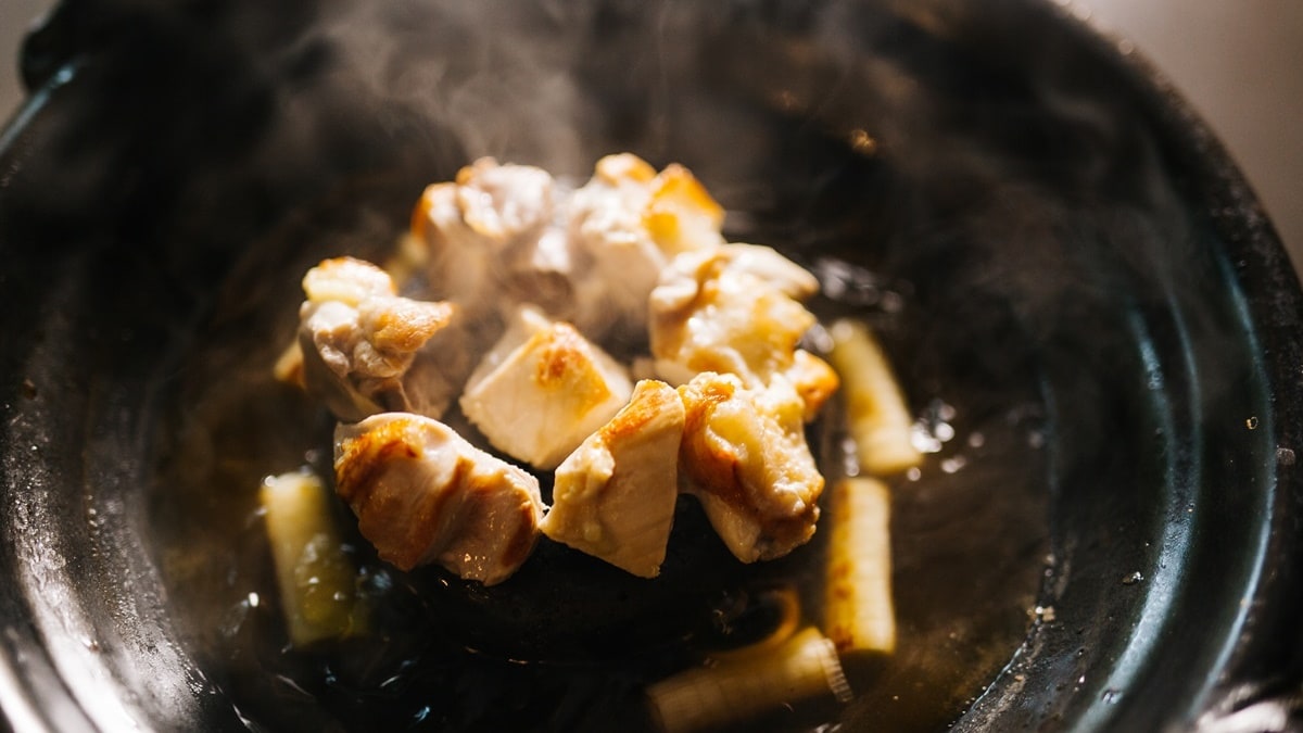 Premium Villa C exclusive: Amakusa Daio stone-grilled steamed pot