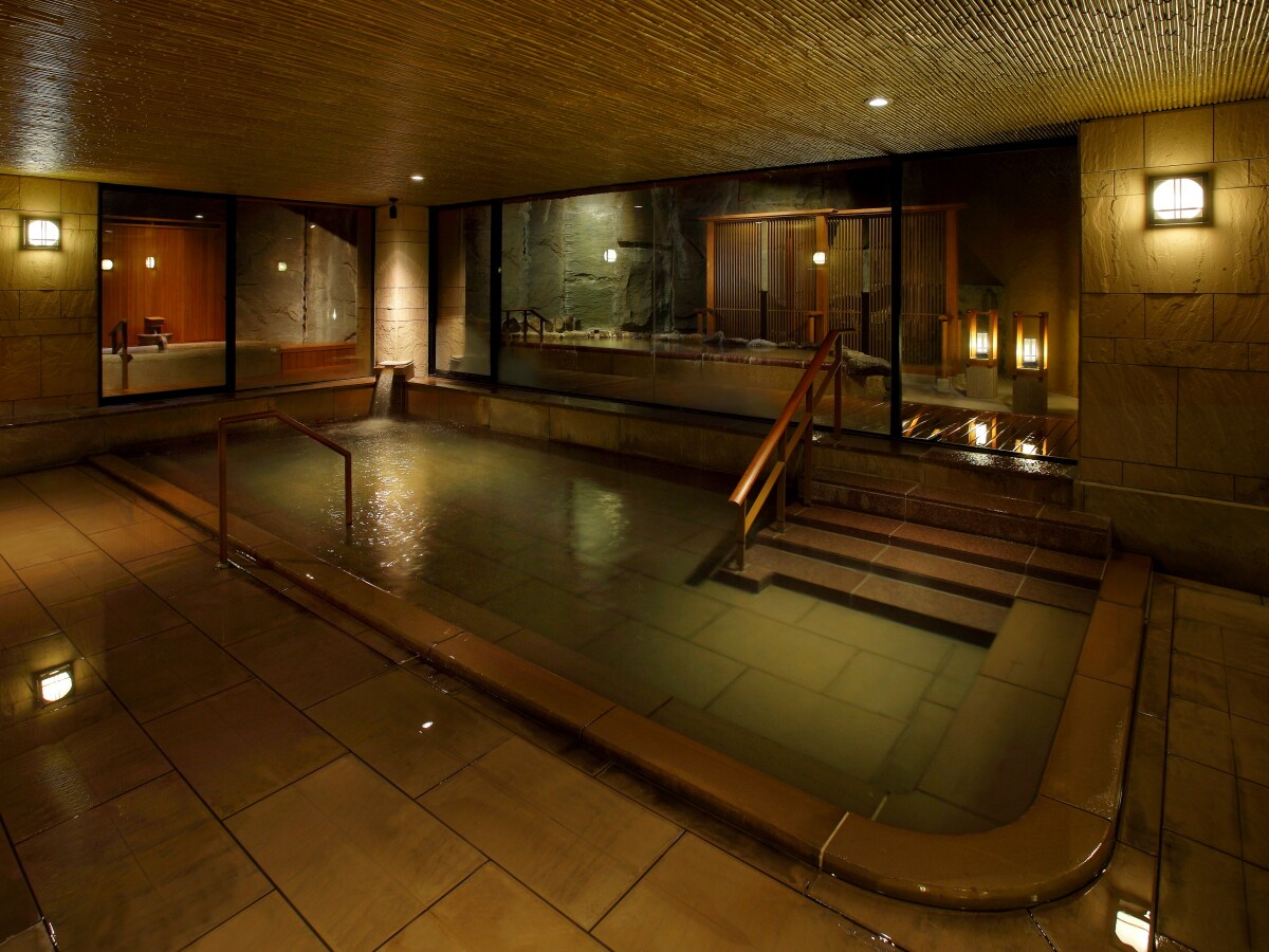 Large communal bath hot spring