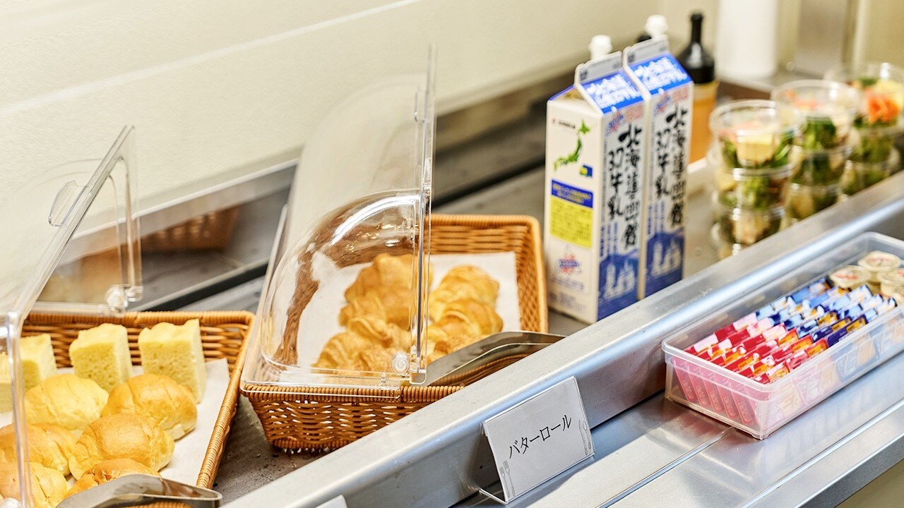 [Light breakfast example]