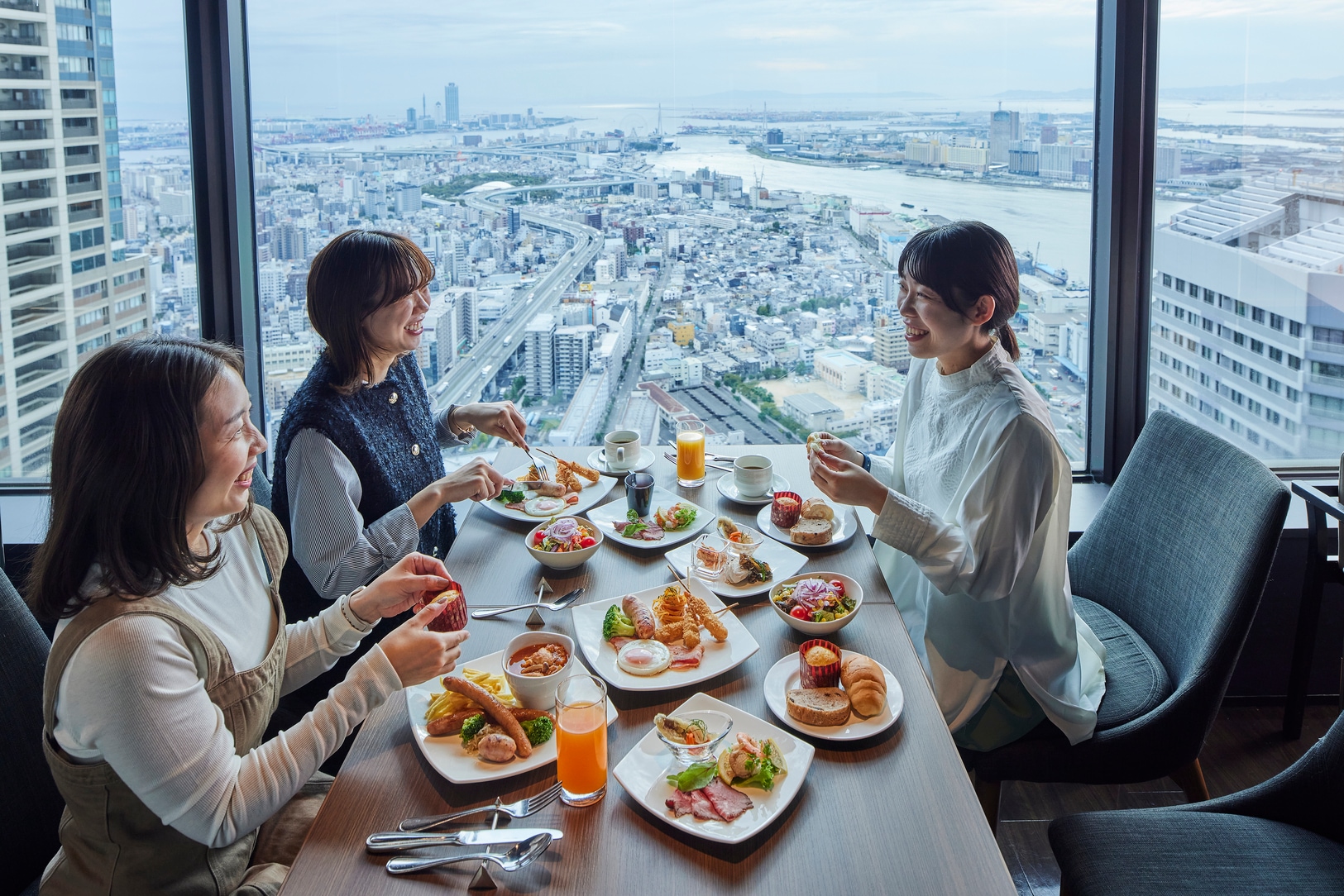 Sky Breakfast (with people)