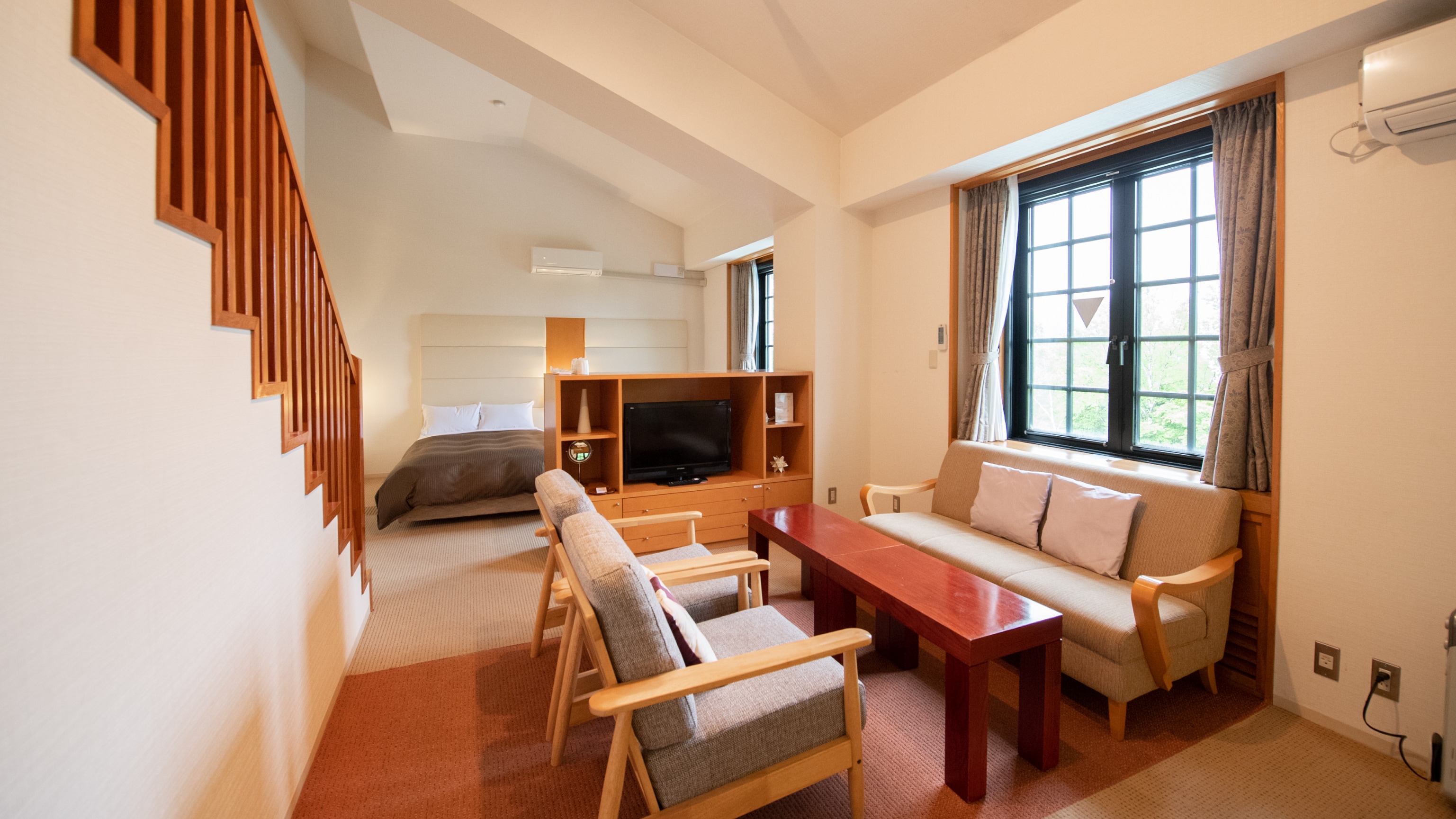 [Non-smoking] Luxury Maisonette Room for 1 to 6 people