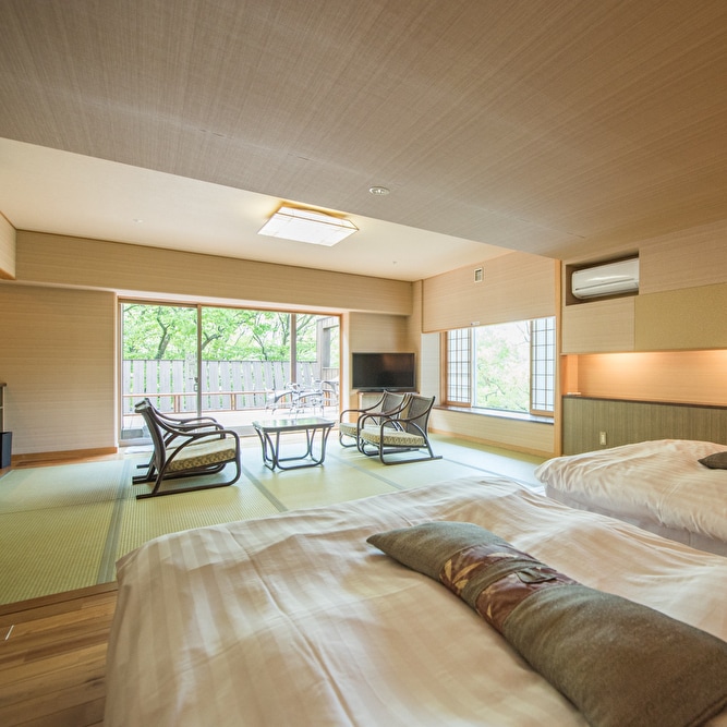 Japanese-Western room with open-air bath 10 tatami mats + twin (image)