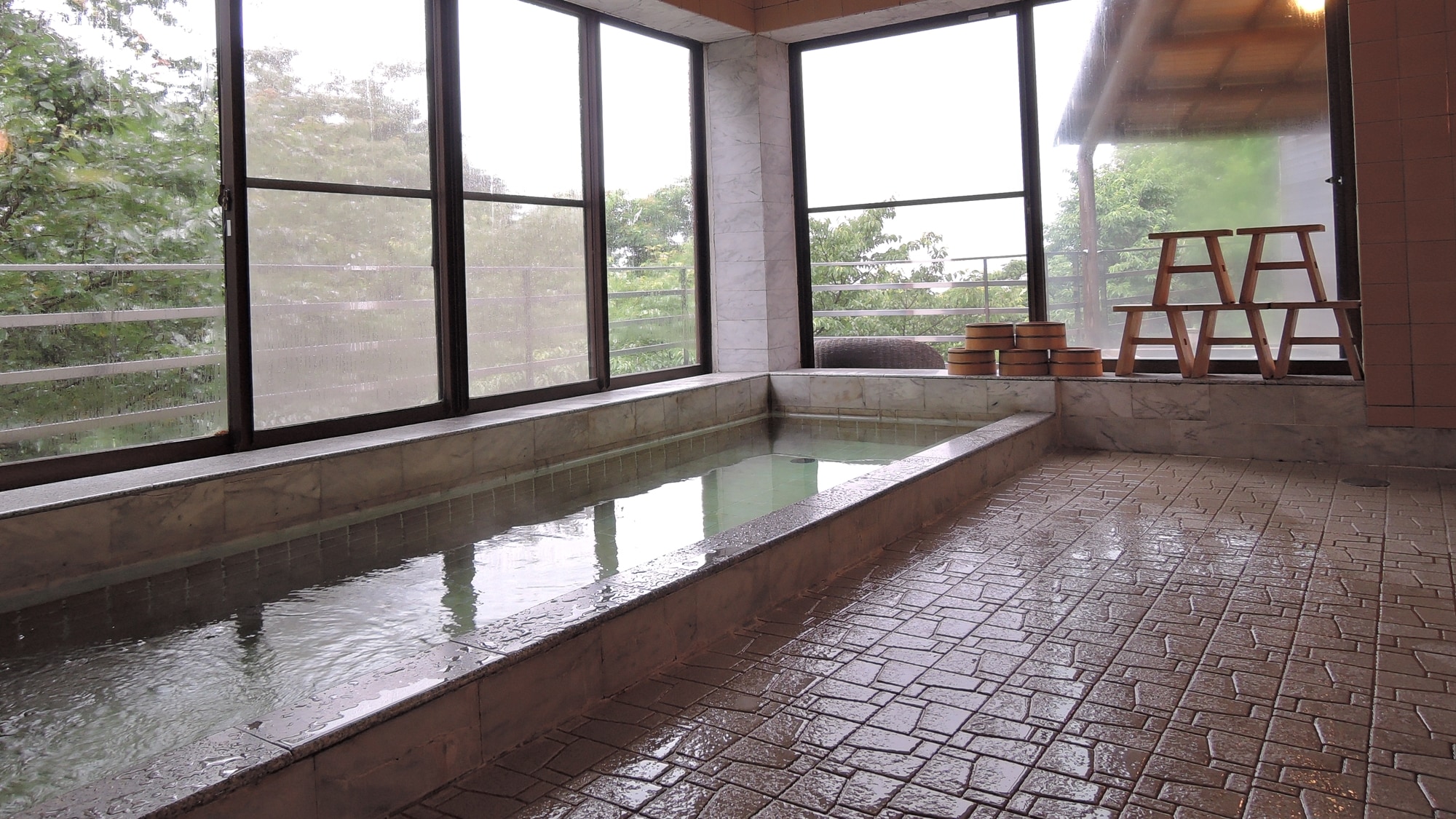 * [Bath] Bathing time is 15: 00-23: 00, 6: 00-9: 00.