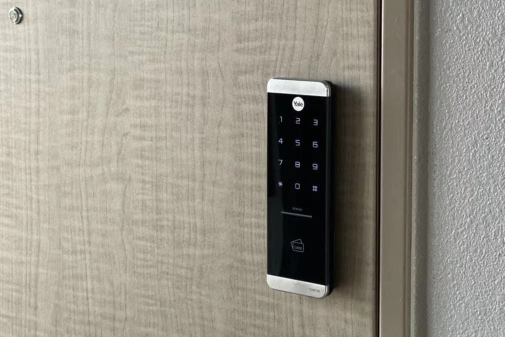 ◆ All guest rooms use smart lock
