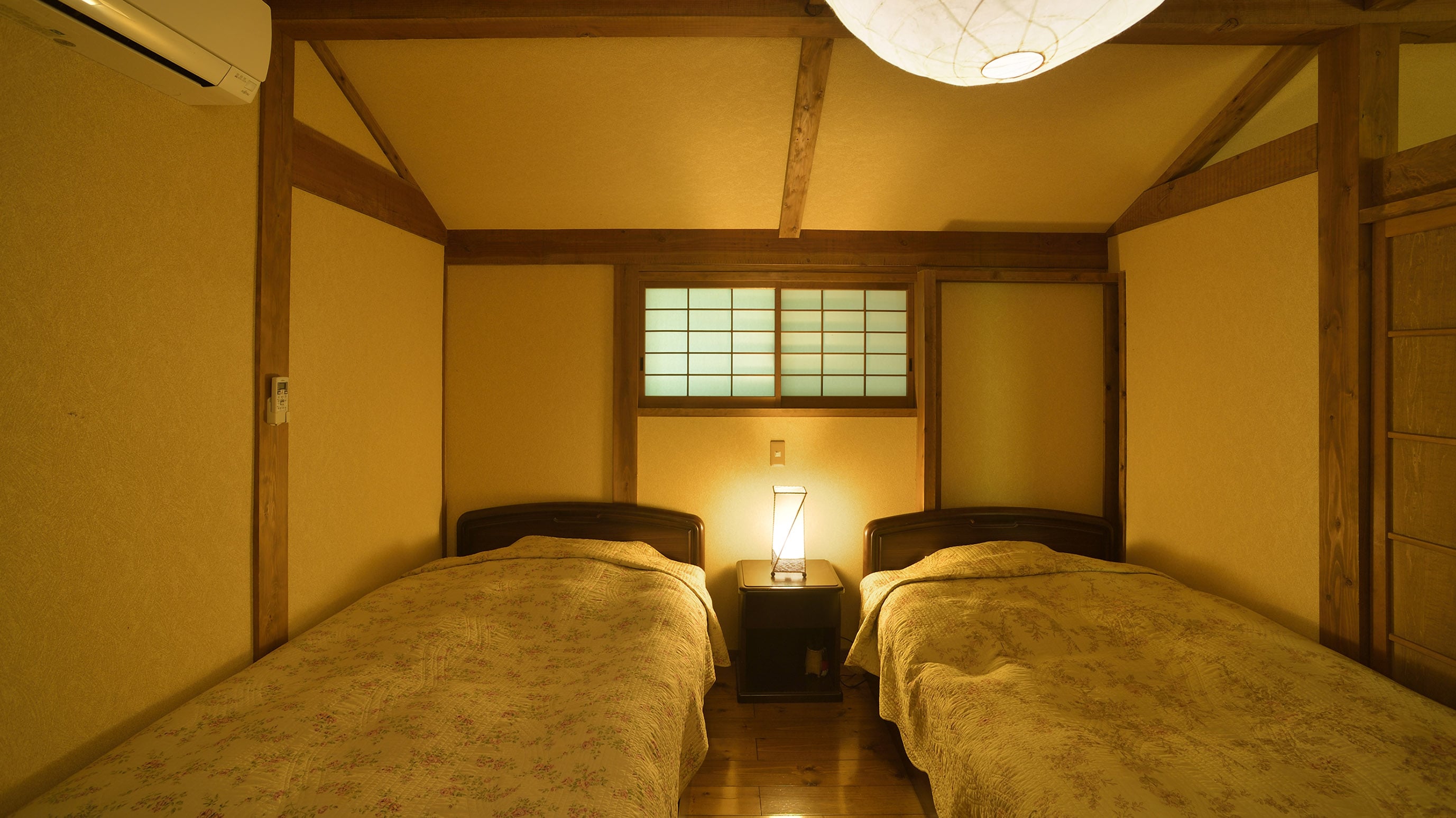 Japanese-Western style bed