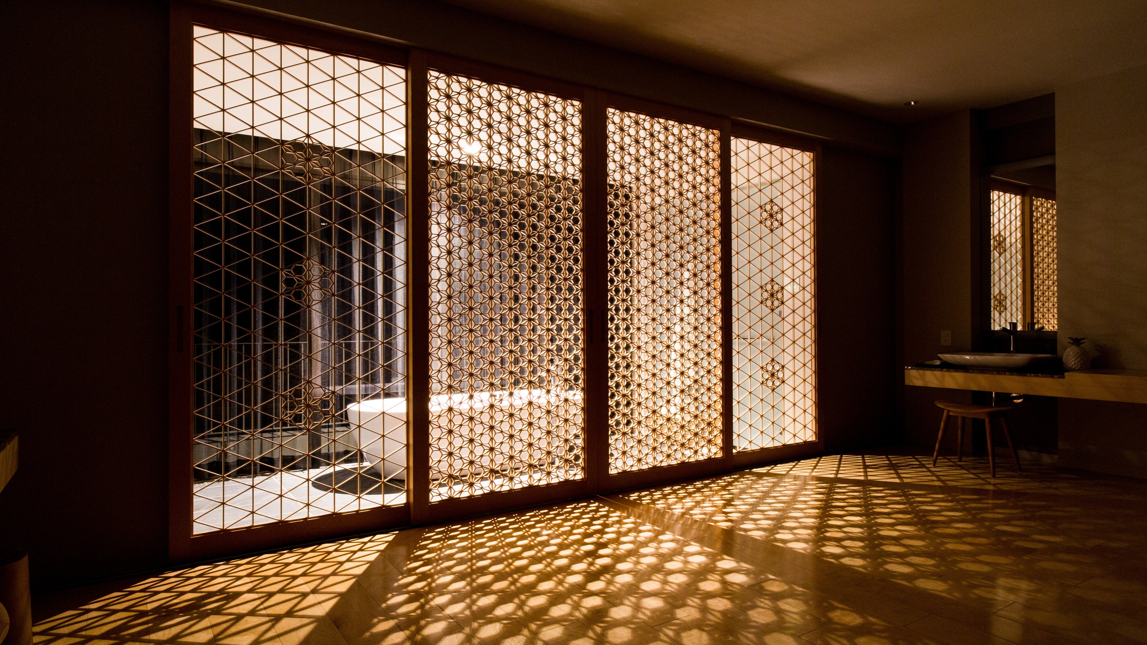 新建築“海洋花園”浮船