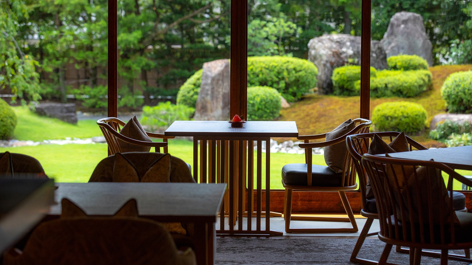 Lounge & Dining - MURASAKINO DINING -