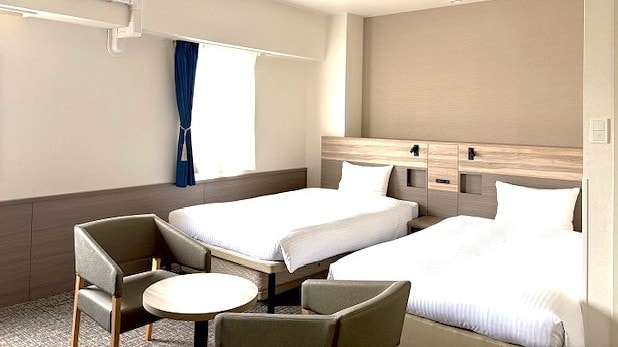 Non-smoking twin room, 28 sq m, for 2 people.
