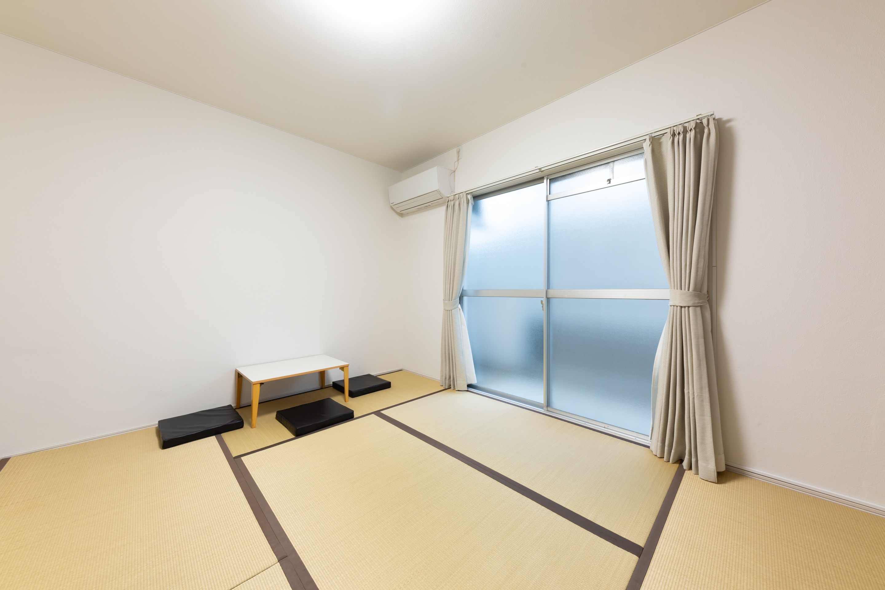 Japanese-style triple room