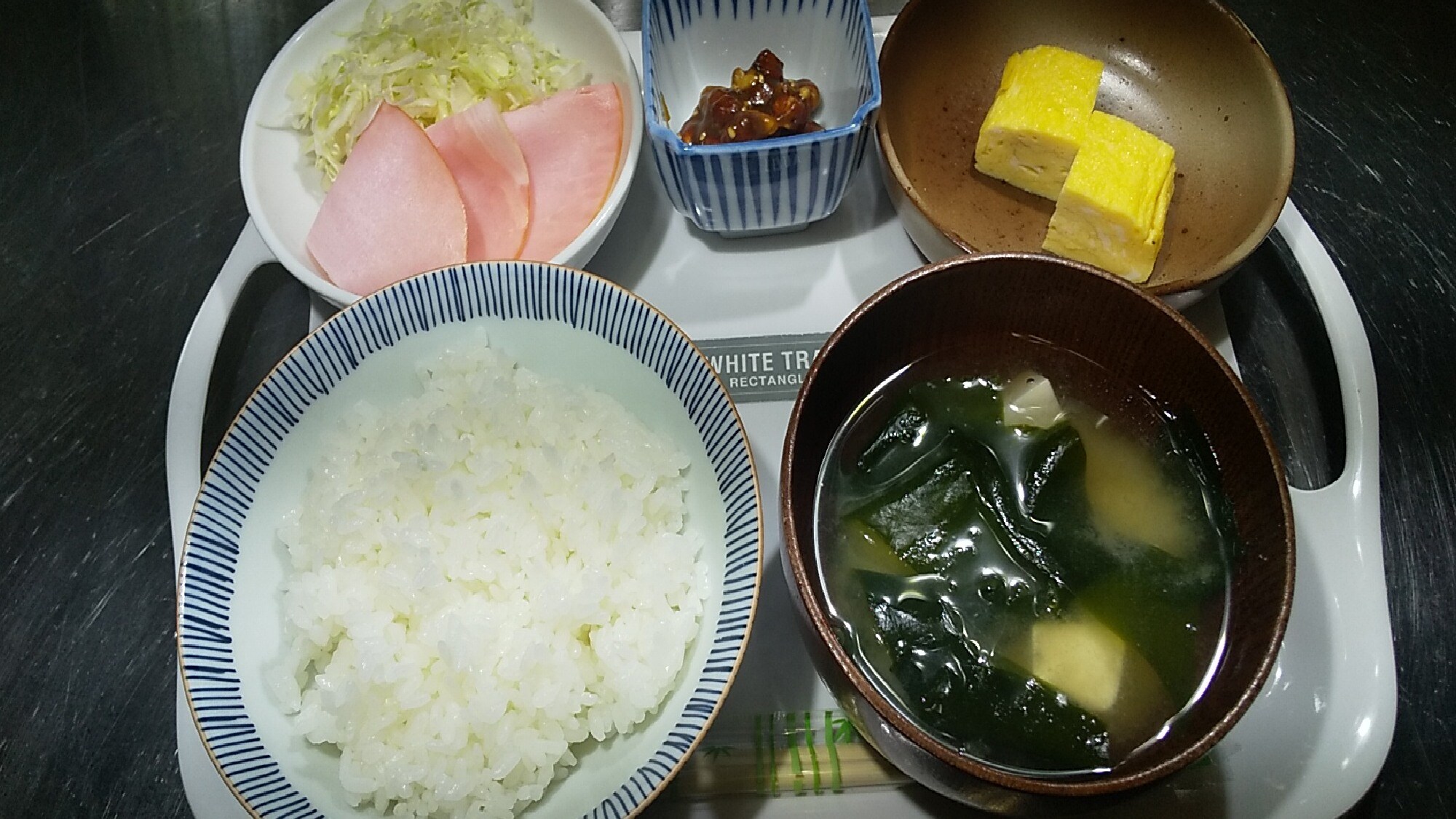 ・Example of free daily breakfast