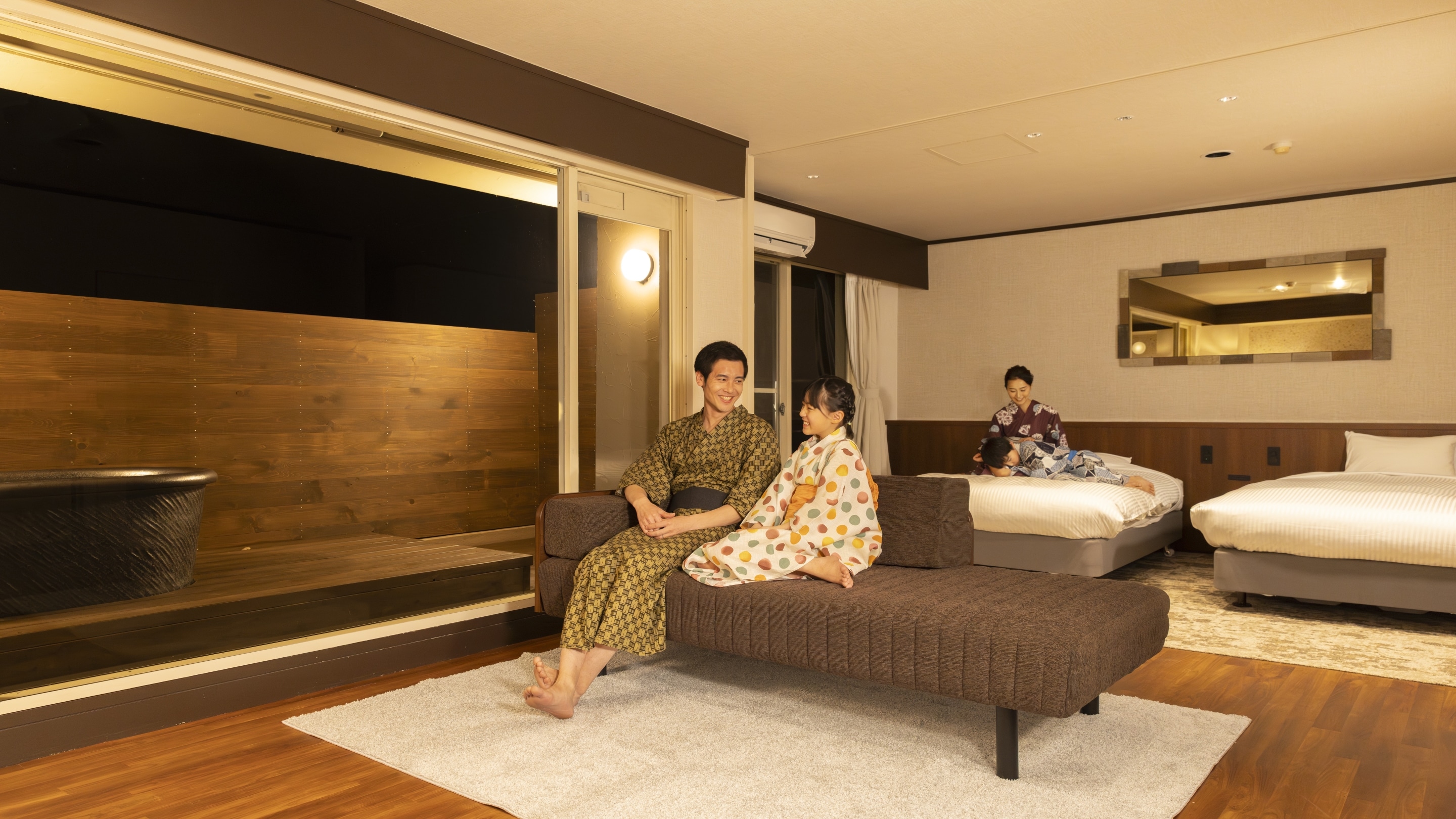 Superior Twin Room with Open-Air Bath *The bathtub in the image is not a hot spring.