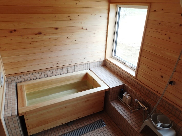 Cypress bath (Tancho building)