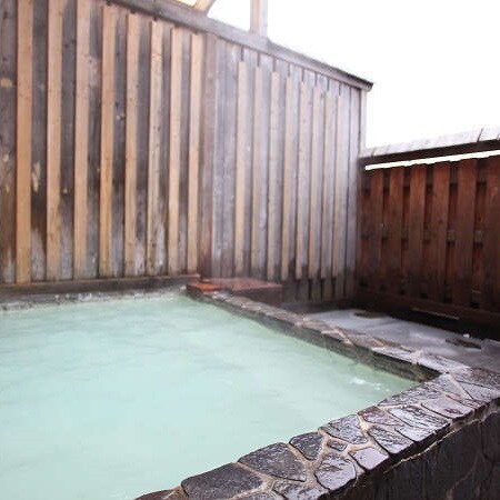 Open-air bath