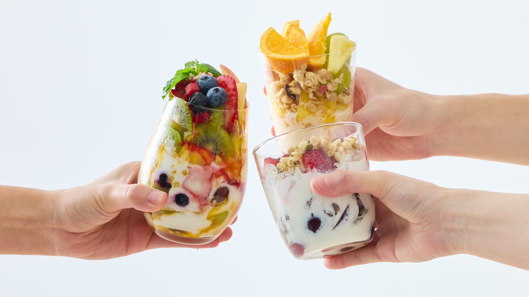 Bersulang dengan salad asliku! Sarapan yang menarik juga akan menjadi bagian yang berkesan dari perjalanan Anda.