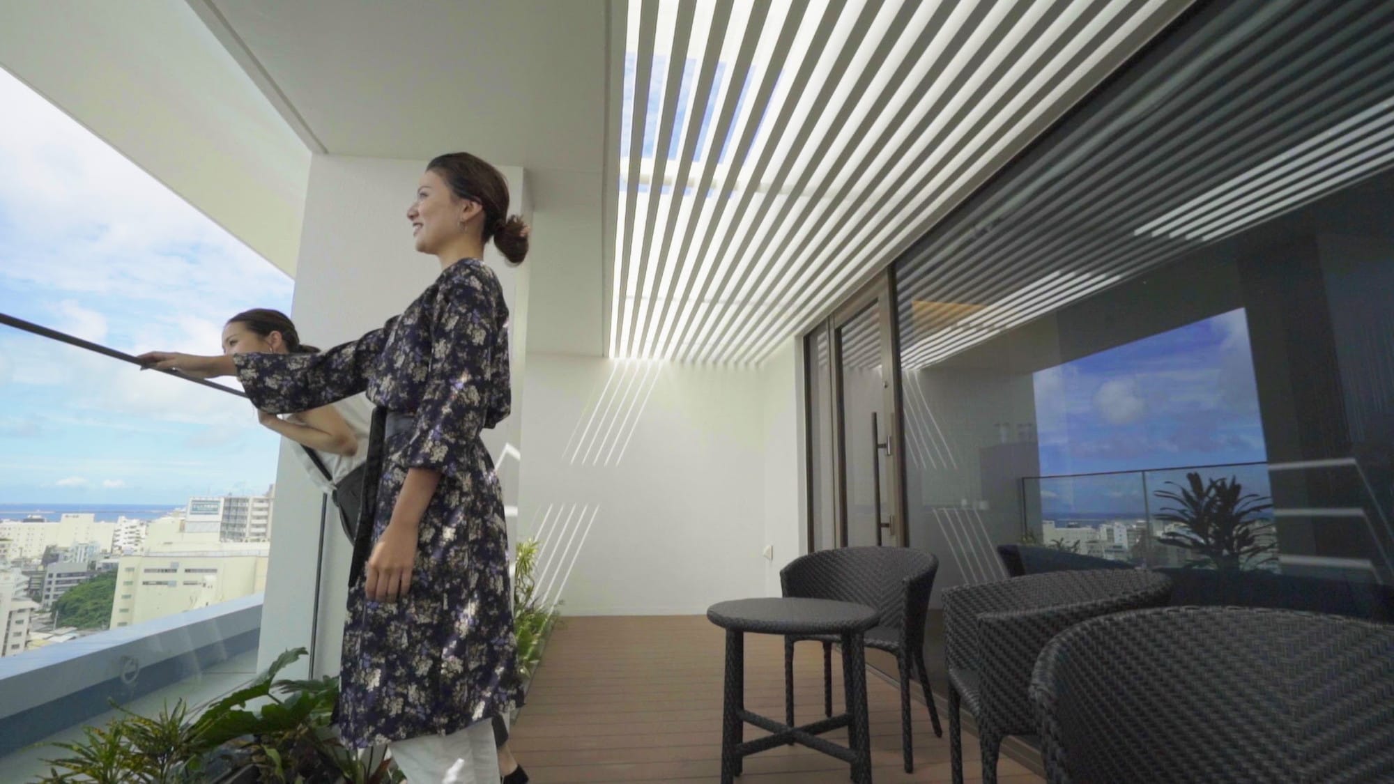 13th floor terrace | Feel the comfortable breeze of Okinawa.