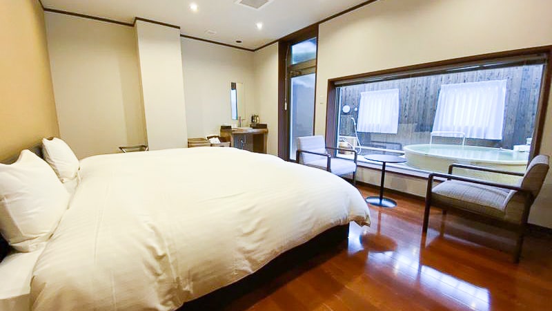 ◇Room with semi-open-air bath◇