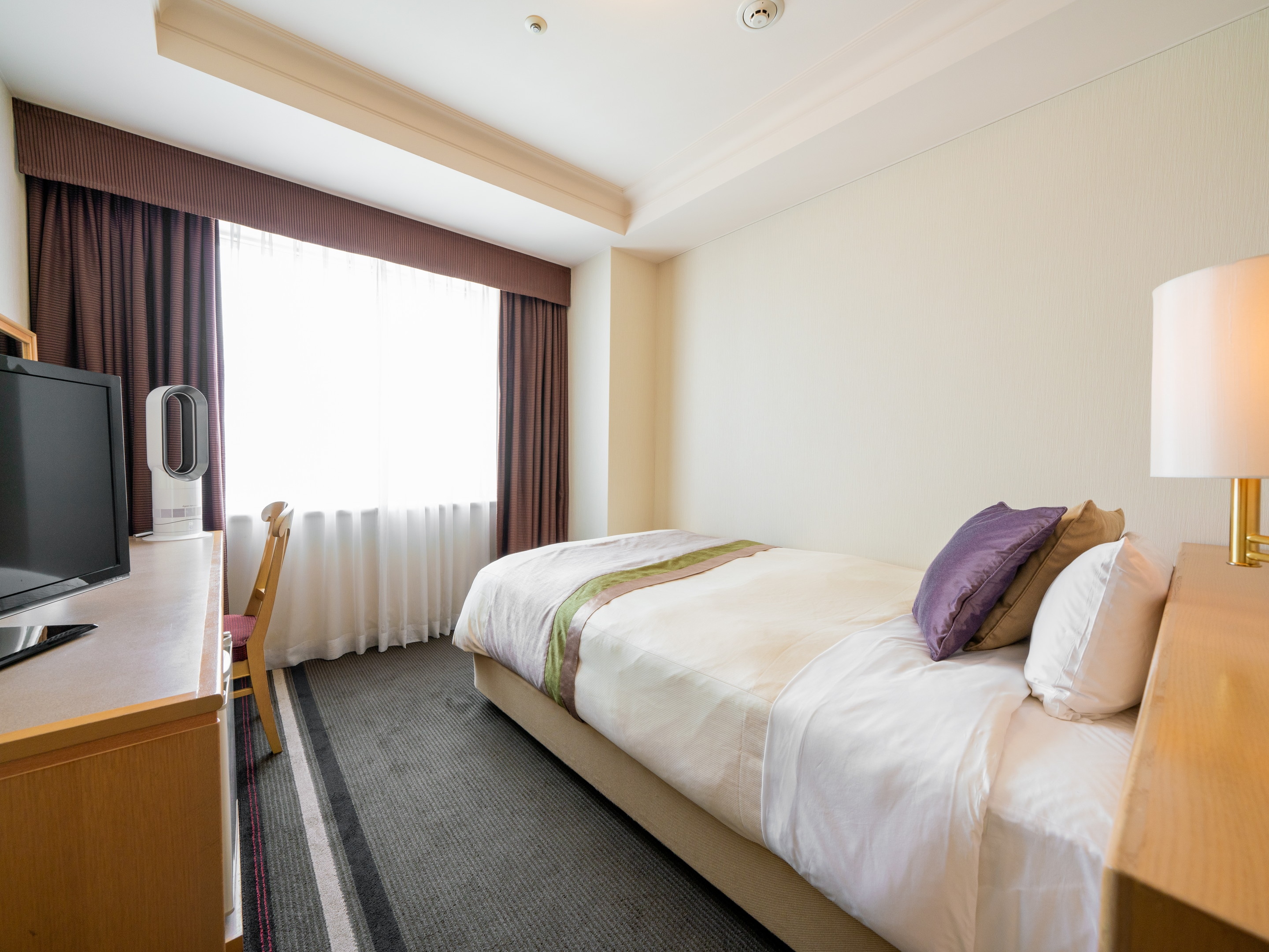 [Executive Single] Room with light shade and brown interior (120cm bed★16.9㎡)