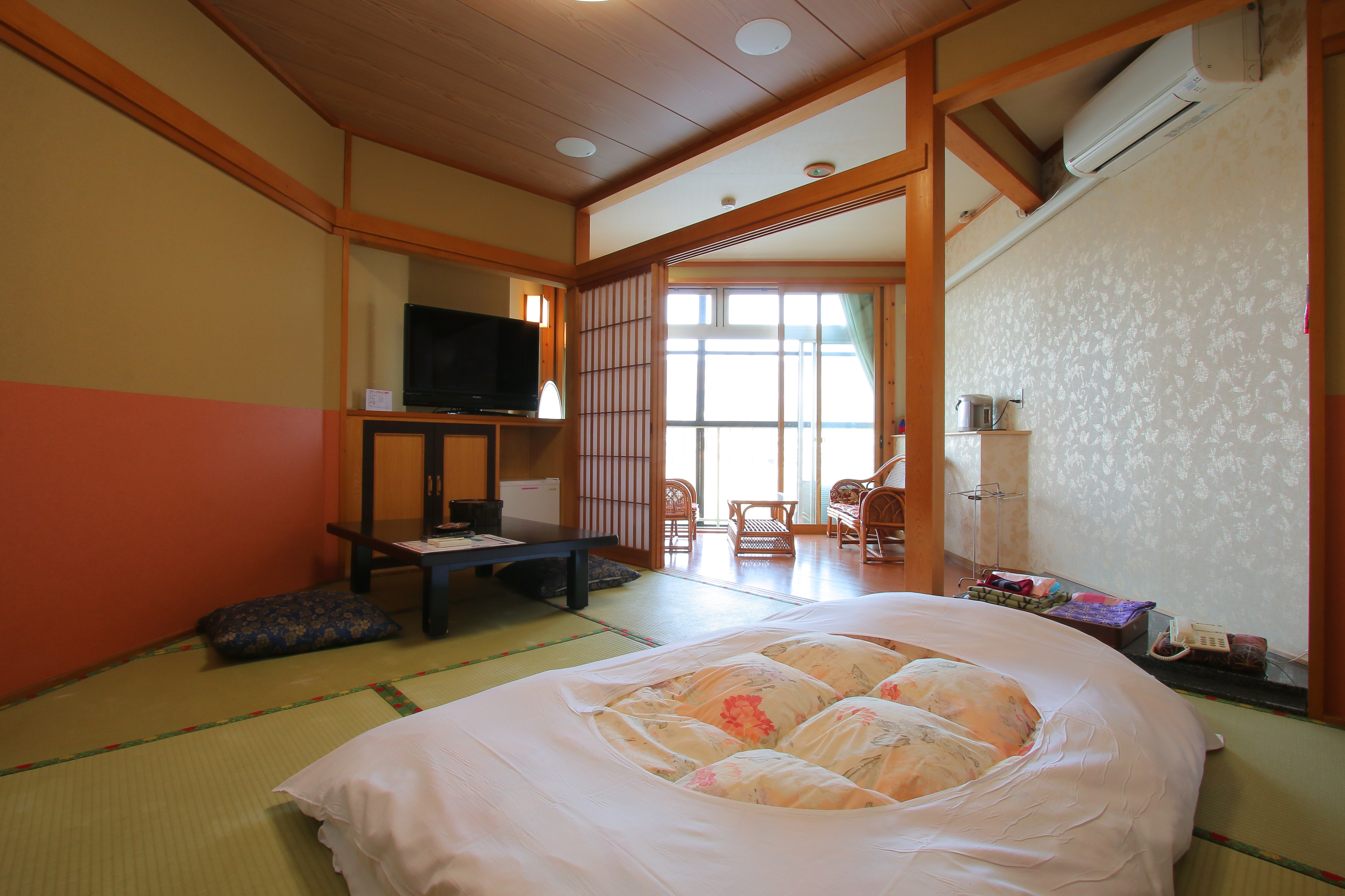 Japanese-style room