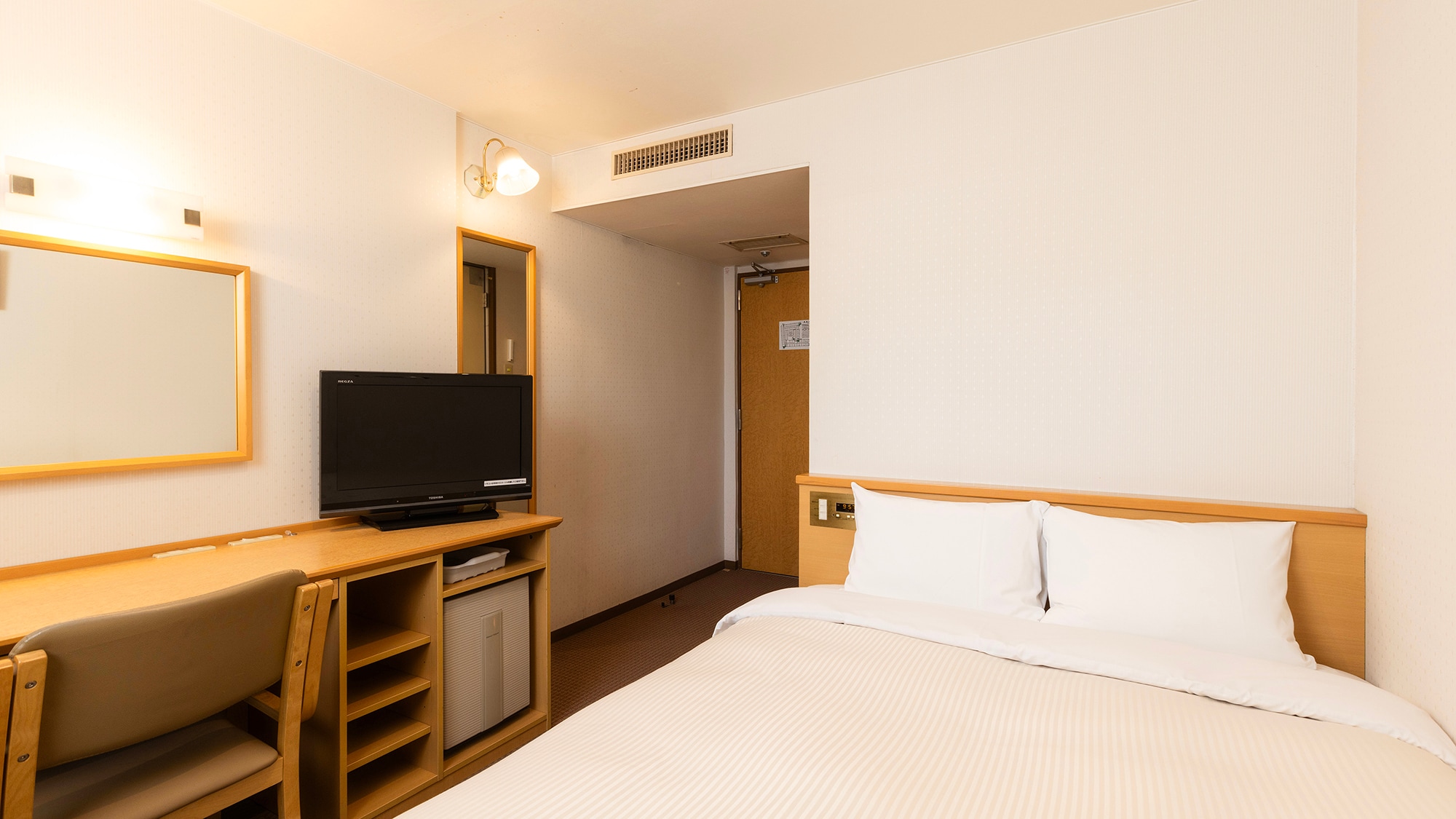 【A double room】