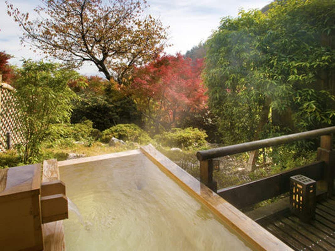 [Spring Kasumi / Dark Green / Autumn] 12.5 tatami mats + 2 tatami mats + open-air bath