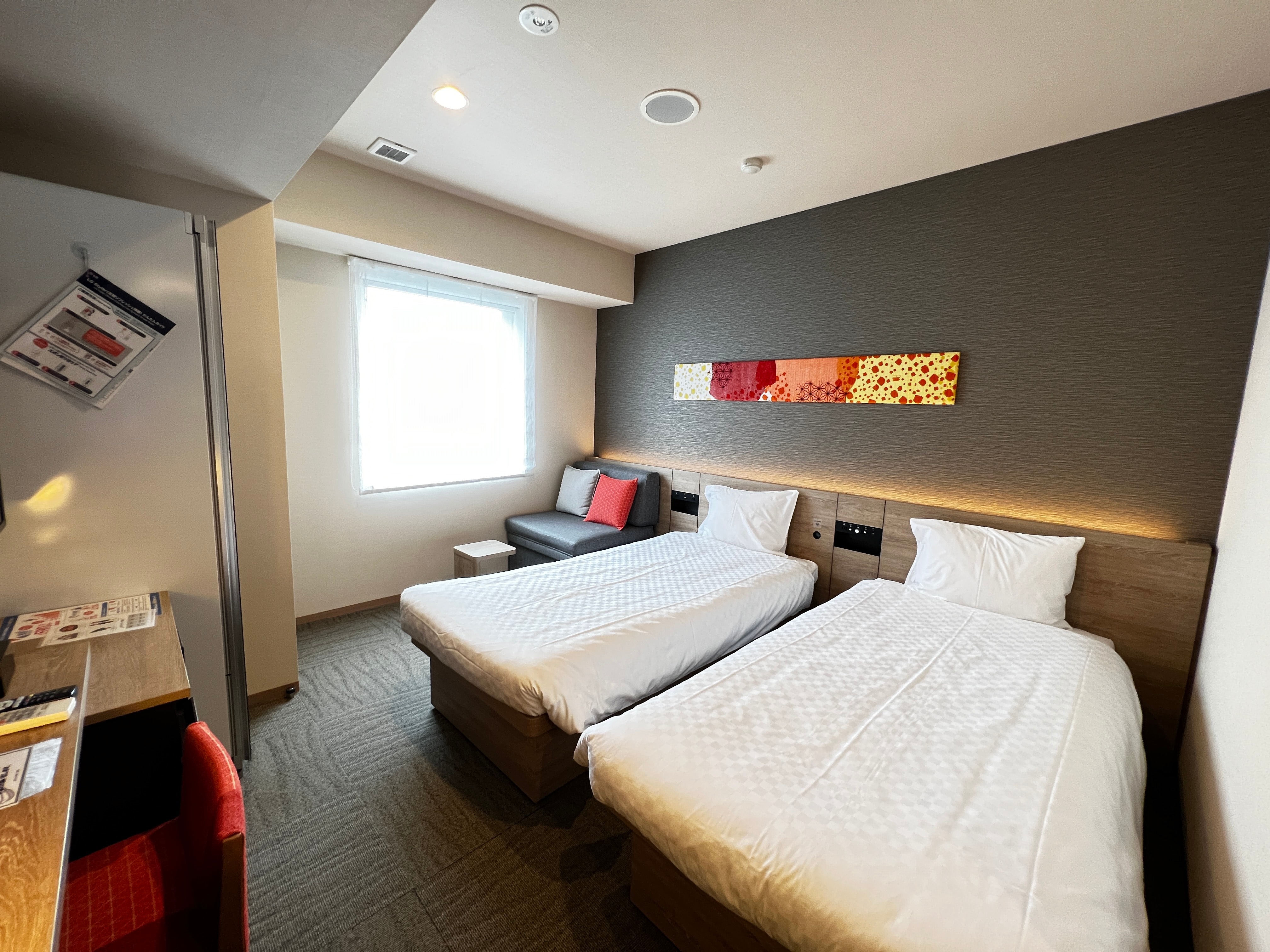 [Deluxe Twin Room] 3 adults + 1 bed-sharing person can stay! It is a spacious room ♪