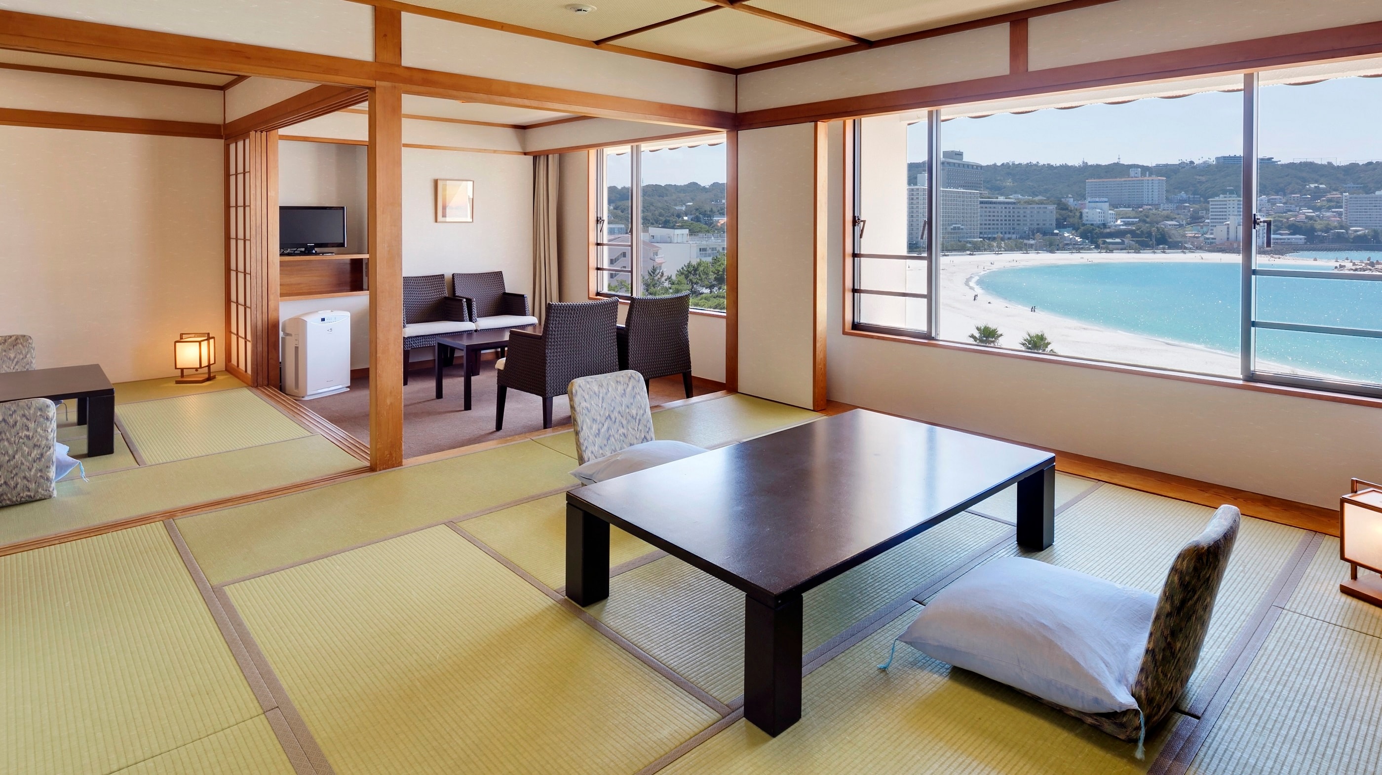 [Royal floor Japanese style room] (70 meter persegi) Lantai atas menghadap cakrawala. Kamar bergaya Jepang dengan dua kamar (kapasitas 5 orang)