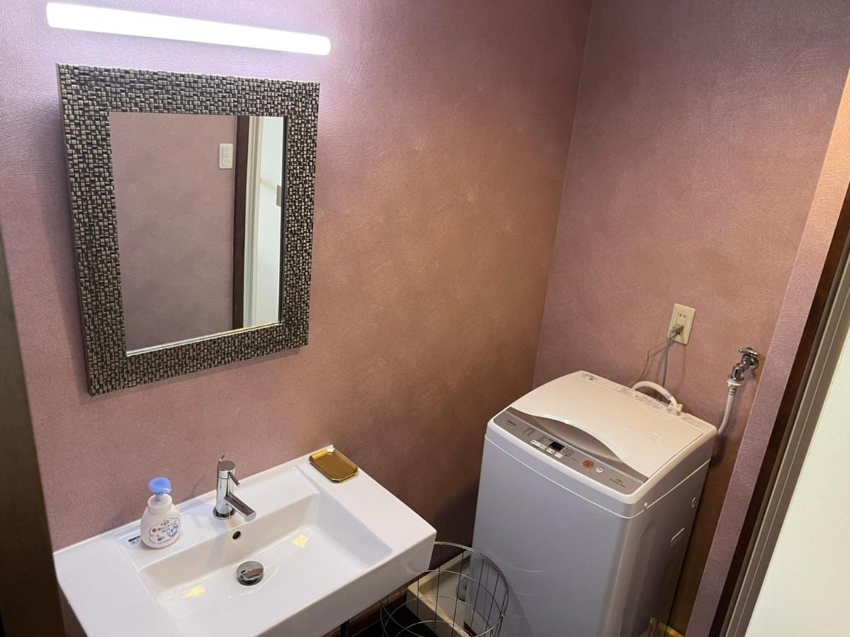 501_Bathroom