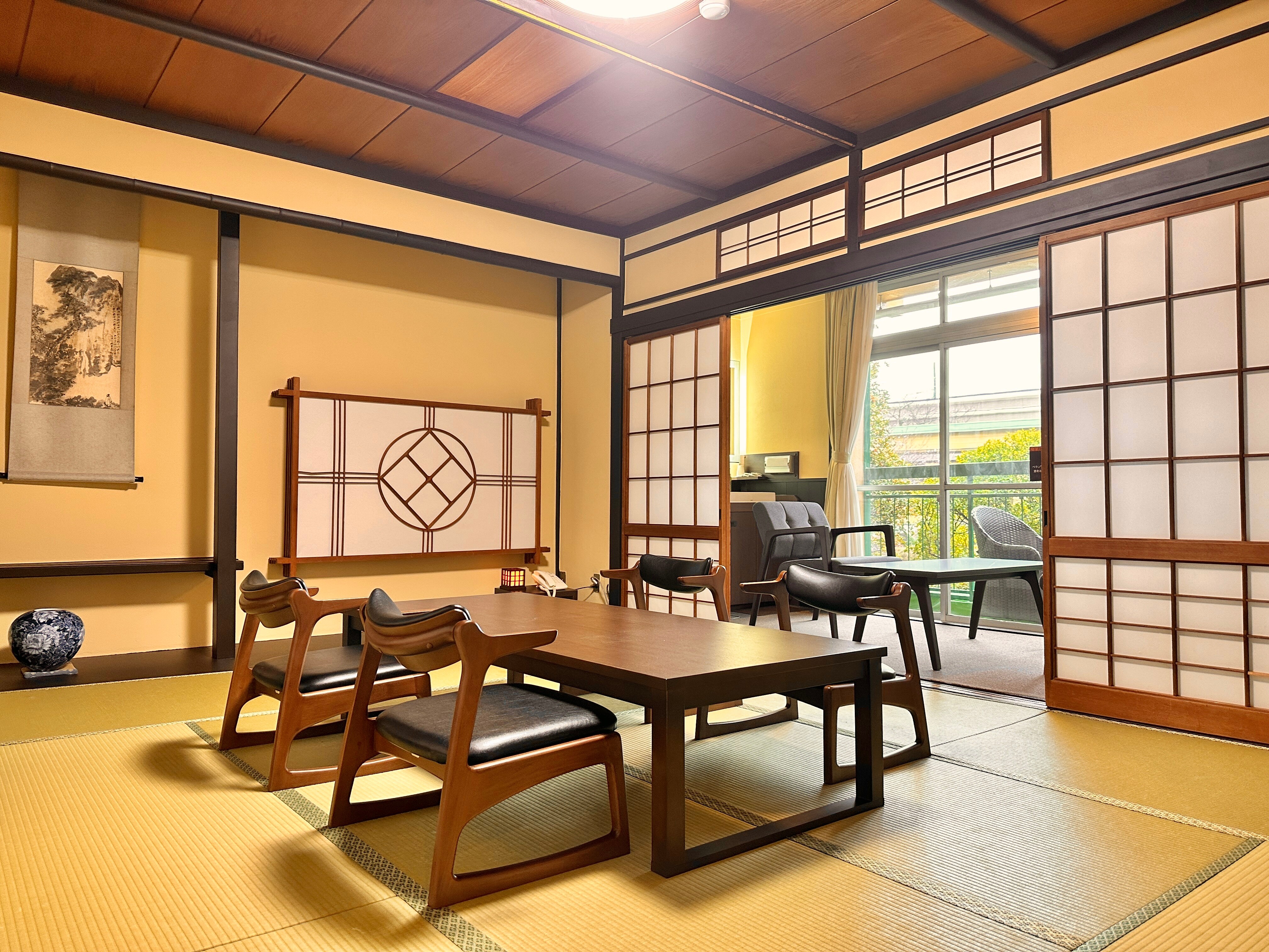 F [2nd and 3rd floor Japanese-style room] 1-4 people (approximately 10 tatami mats) with hot spring cypress bath