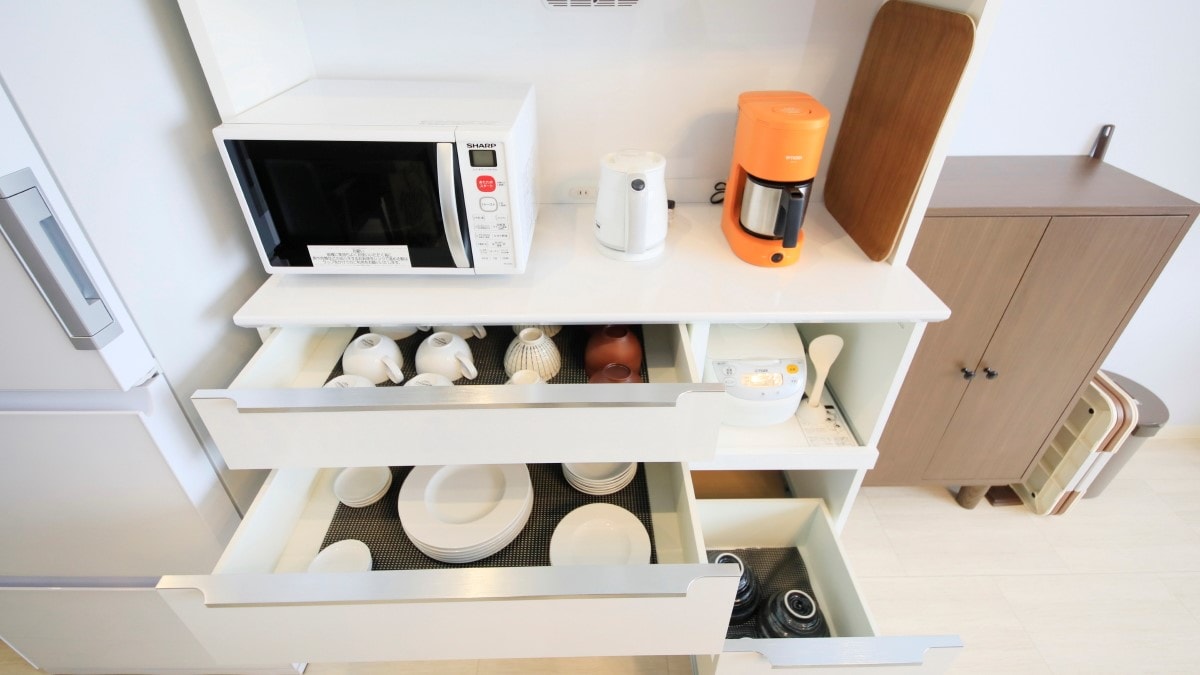 [Example of guest room facilities] All rooms are condominium-style and fully equipped for daily life. *Coffee makers are available for an additional fee.