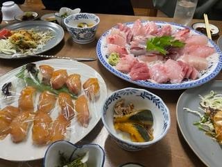 八丈島船見荘夕食.jpeg