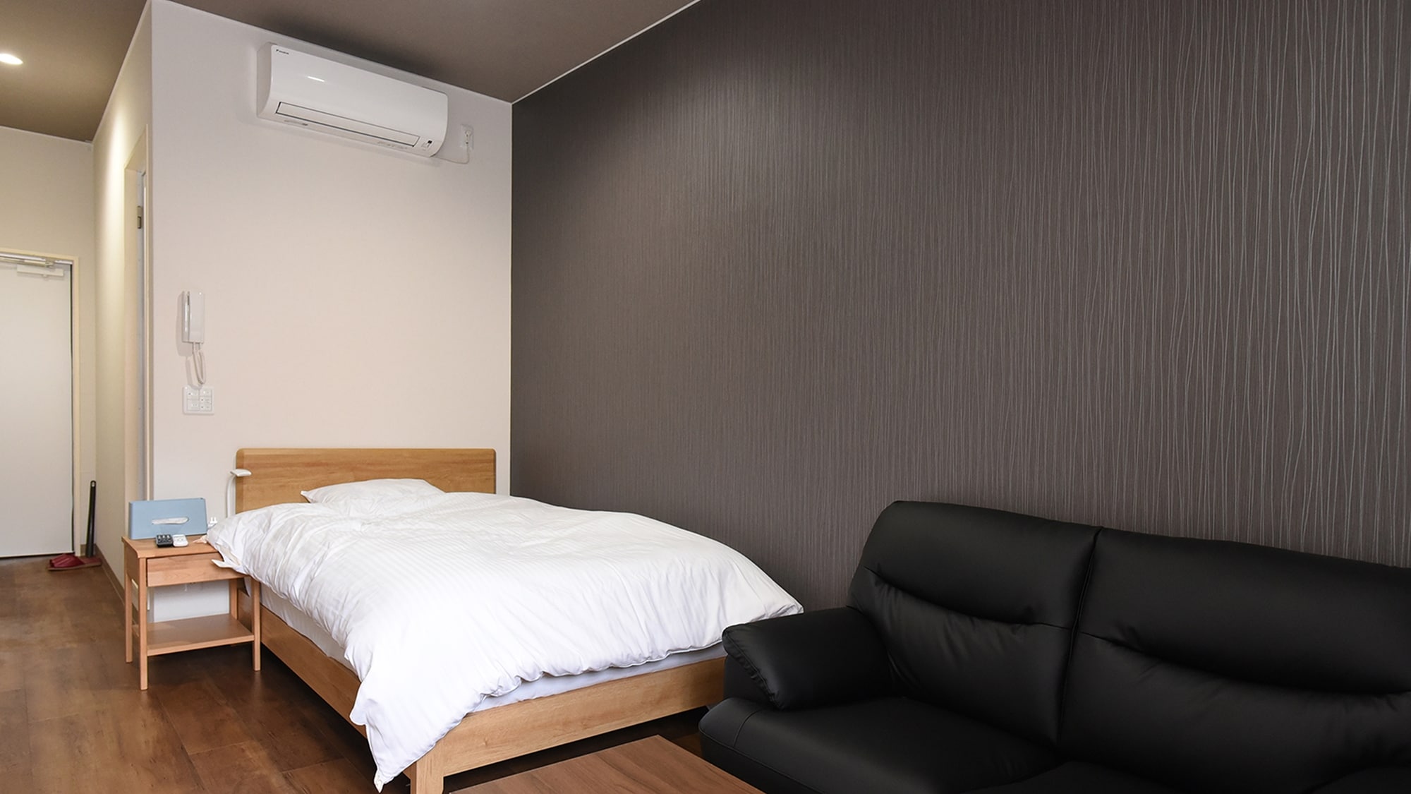 [Room example] Single room. For traveling alone ♪ We have secured a relaxing space with a sofa!