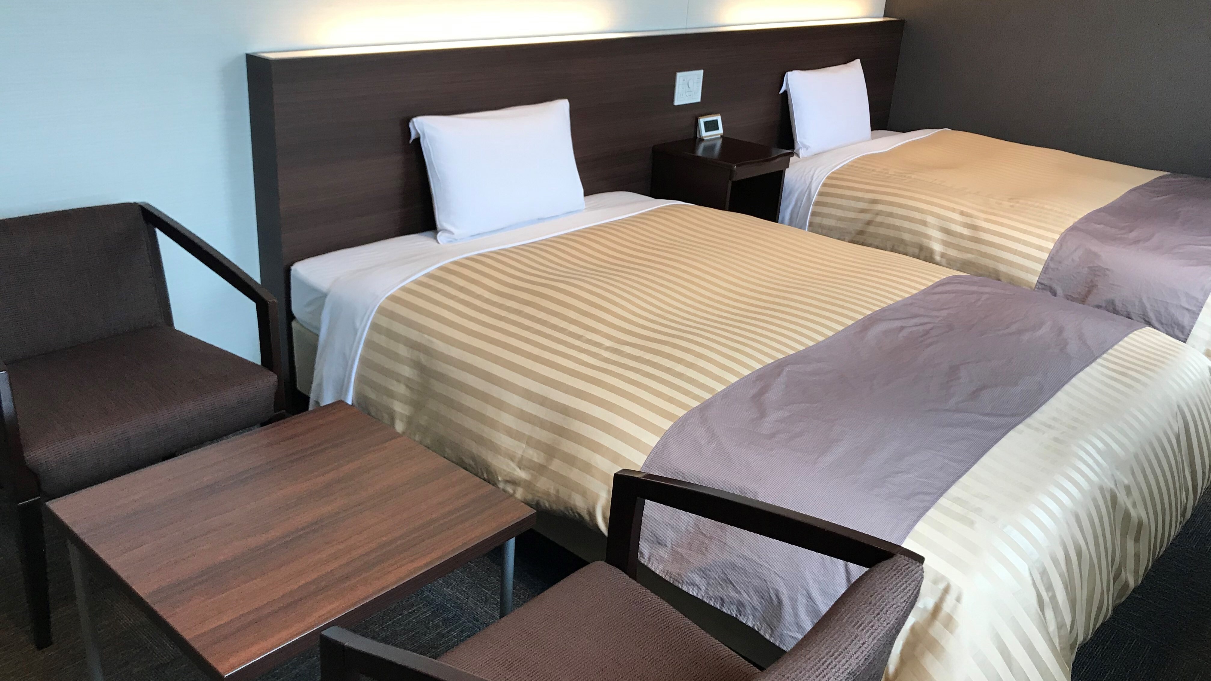 [Twin Room] You can stay with your family or friends!