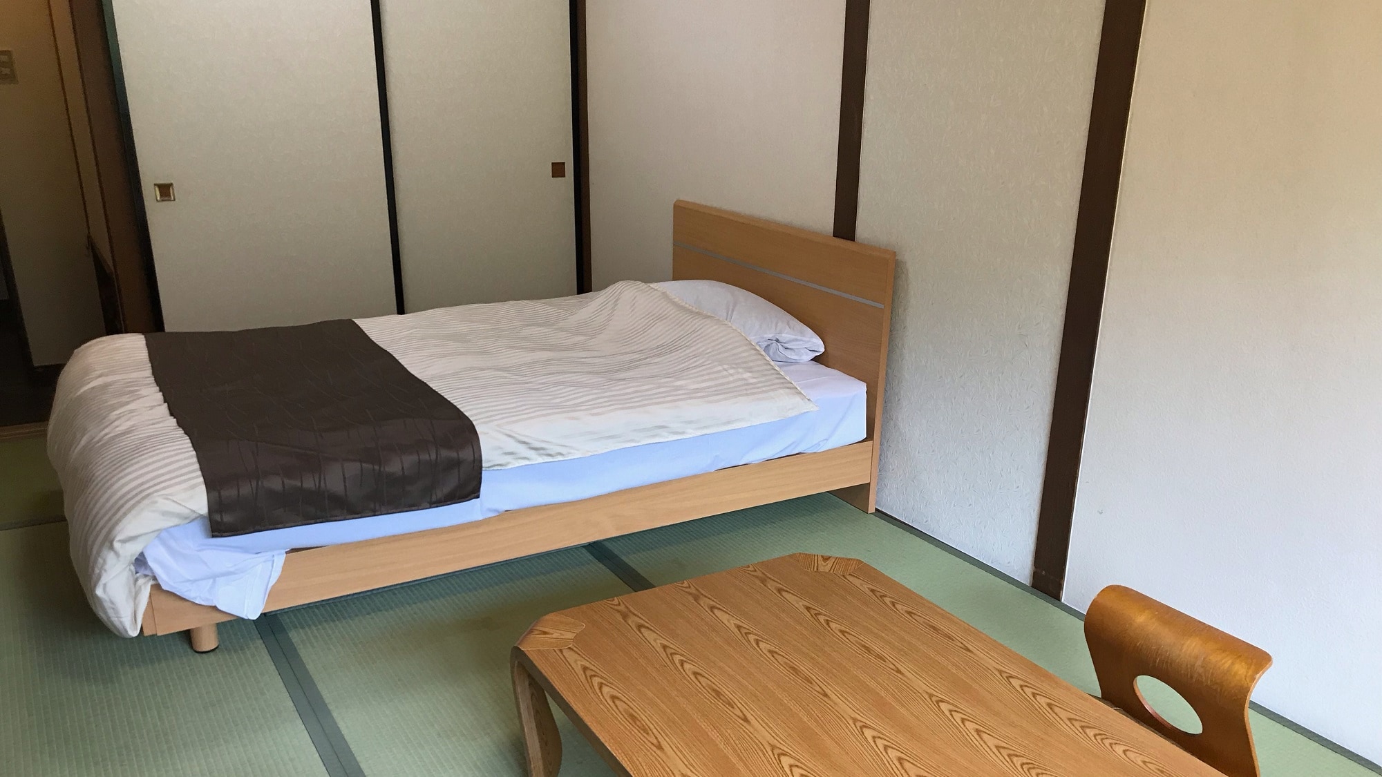 [Single room] * No bath / toilet