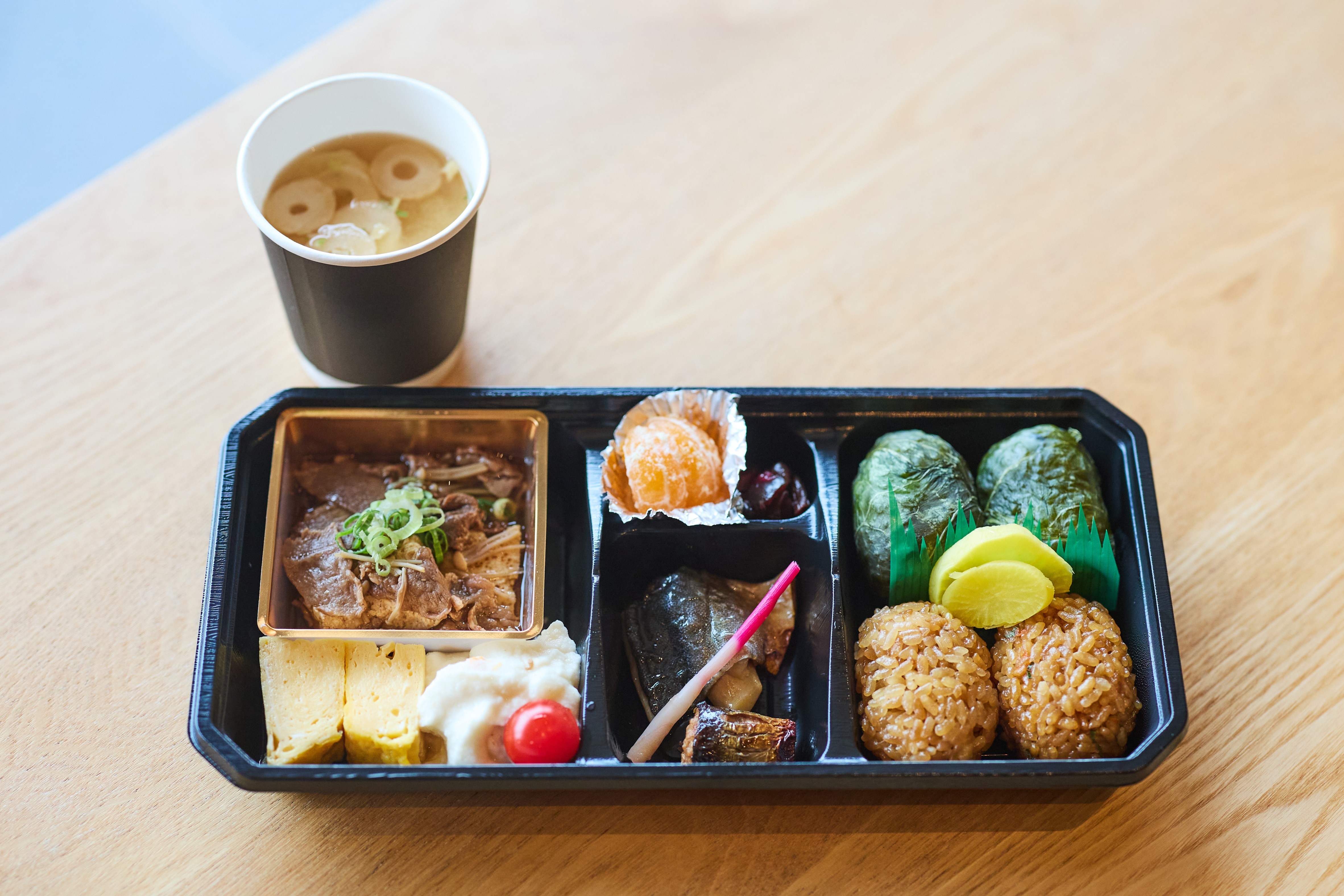 Advance reservations are required for the breakfast box, which is packed with local delicacies.