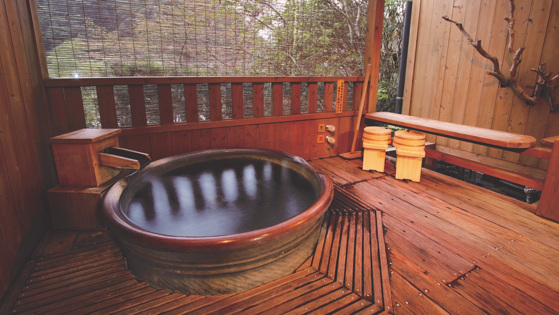 Japanese-style room with open-air bath