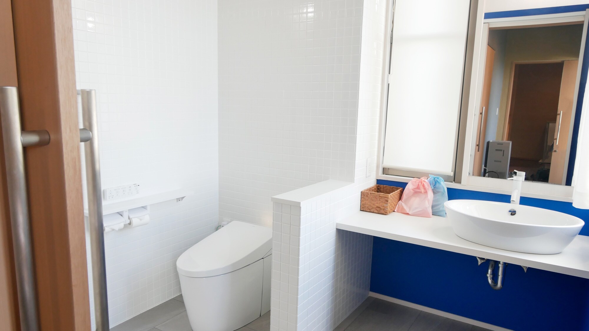 [Twin Room - Umi Tsubaki] Barrier-free toilet