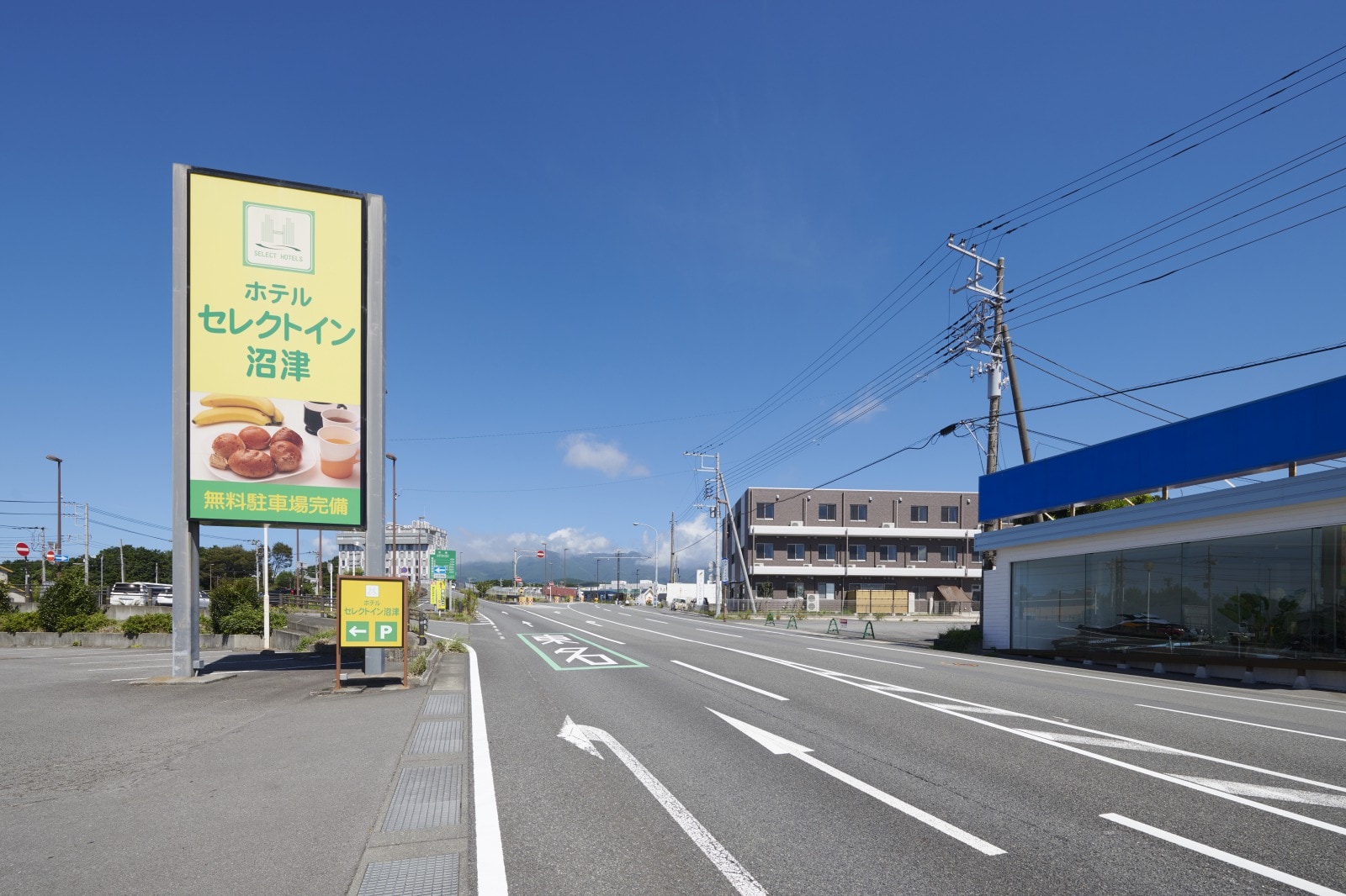 30 seconds by car to Numazu IC!