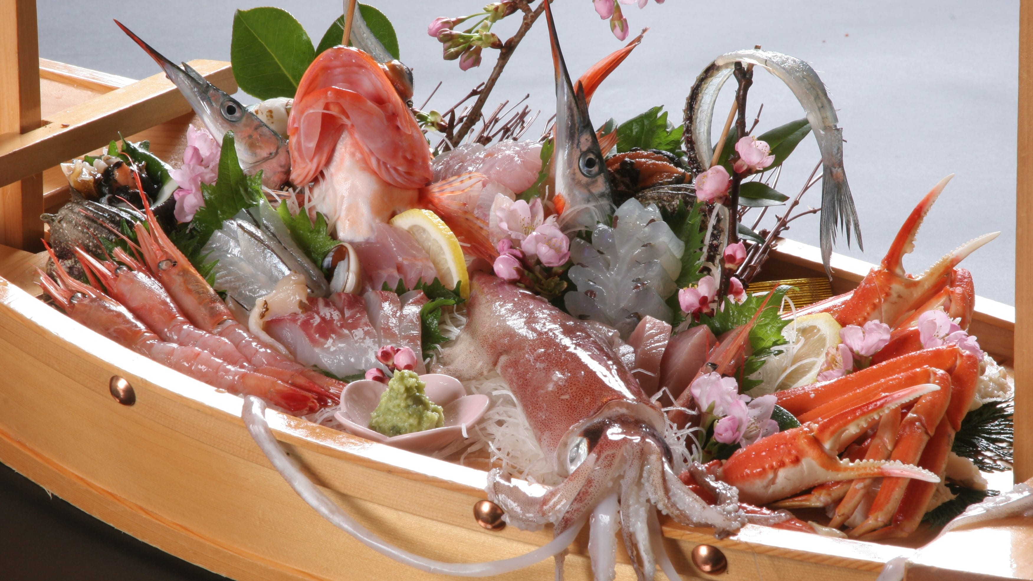 [Boat of local fish] Enjoy the fresh seafood of Tango in the boat!